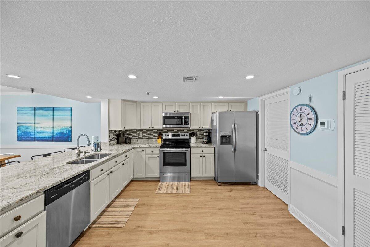 SURF DWELLER CONDO - Residential