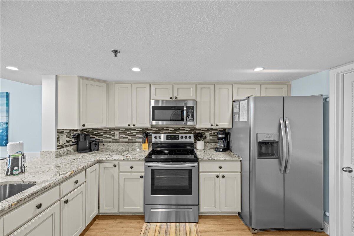 SURF DWELLER CONDO - Residential