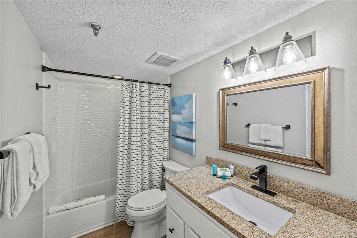 SURF DWELLER CONDO - Residential