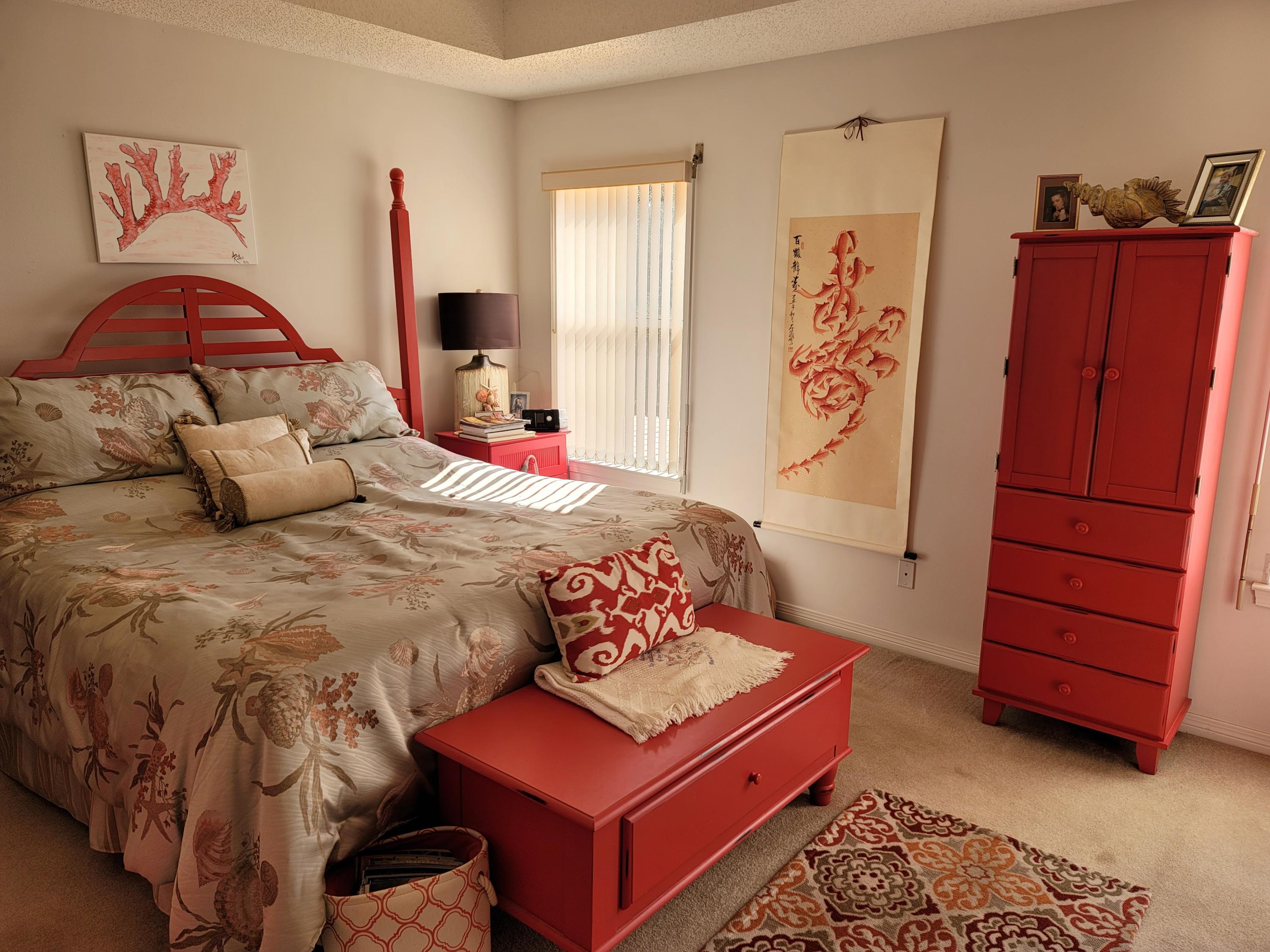 CRESCENT III - Residential