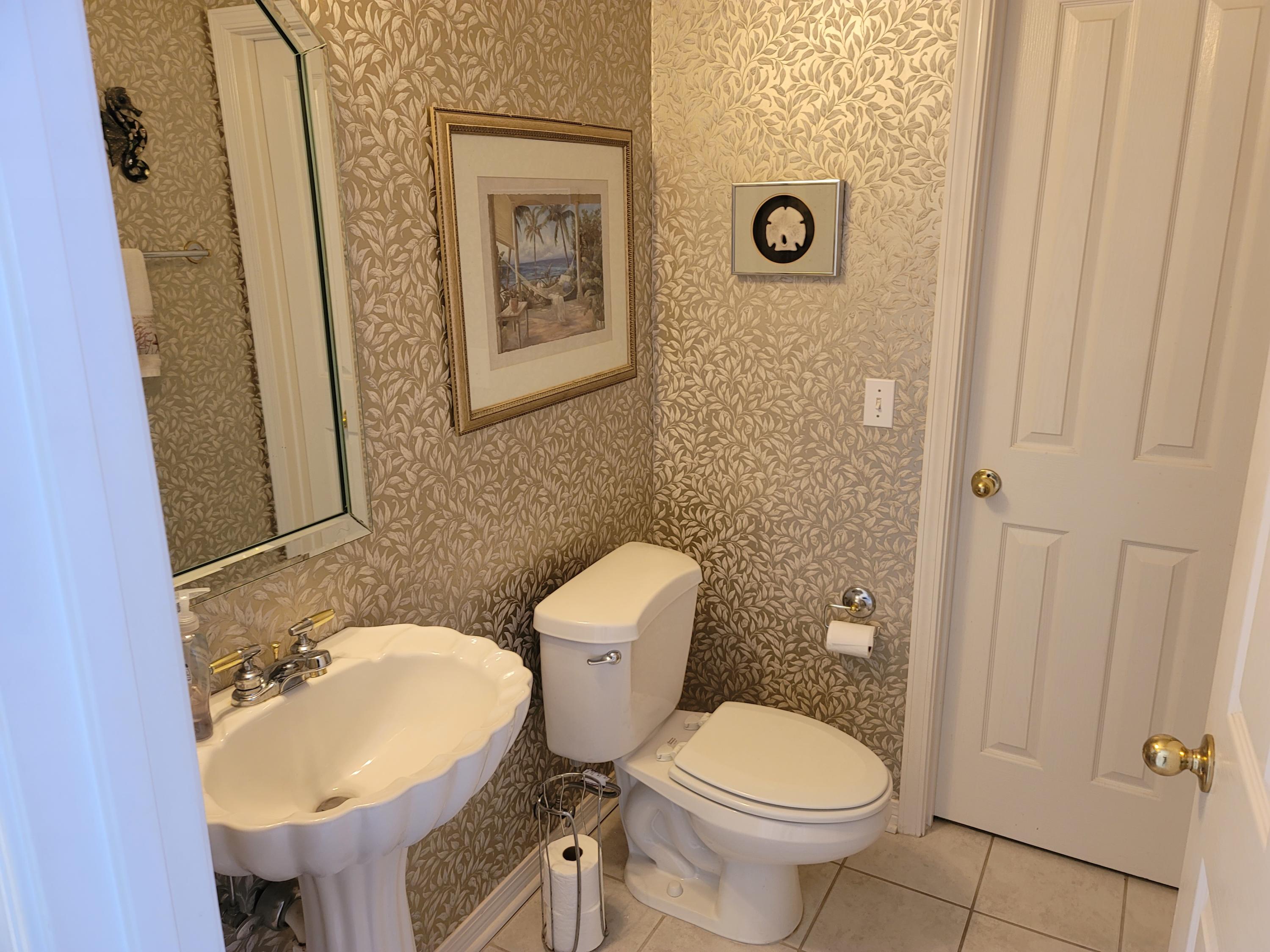 CRESCENT III - Residential