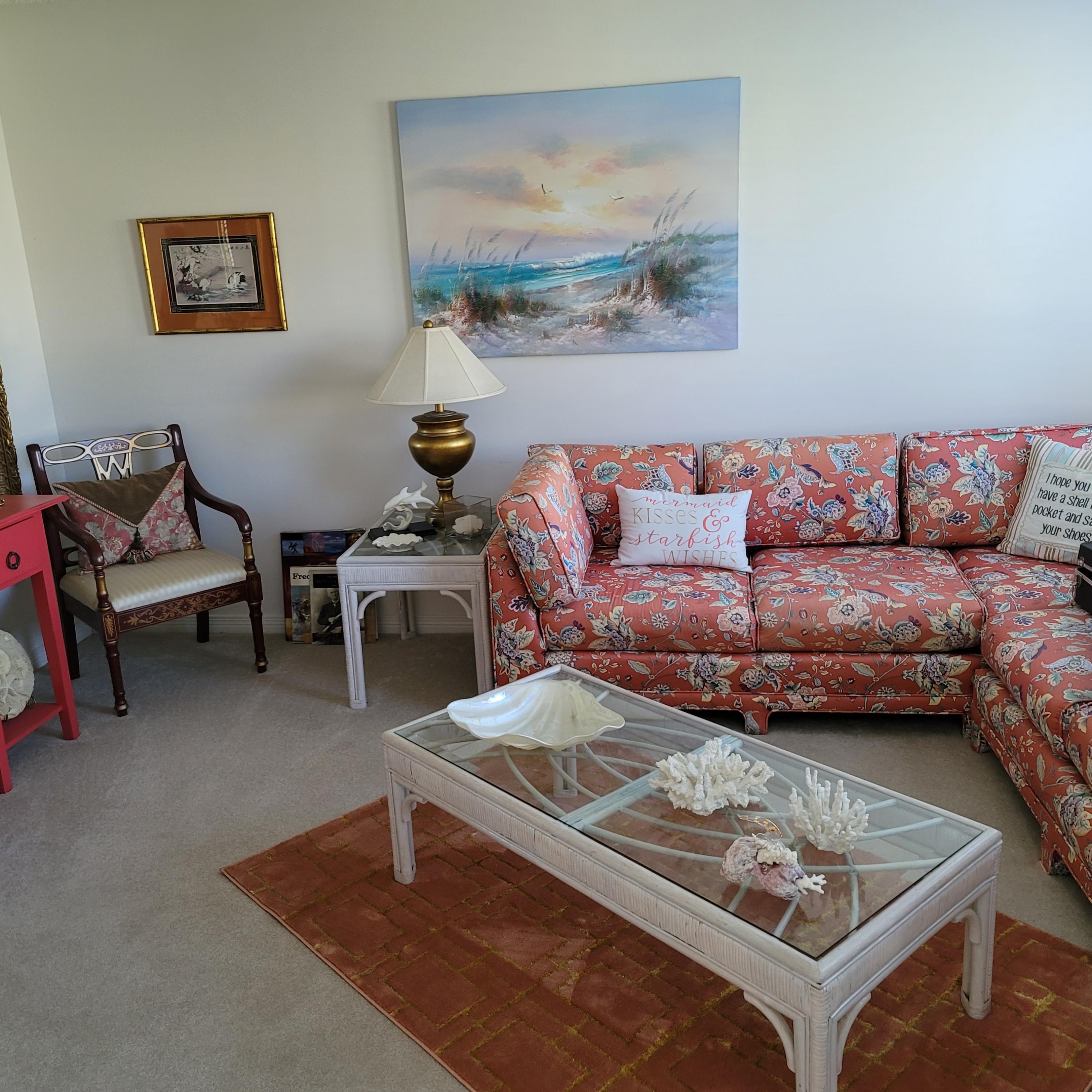 CRESCENT III - Residential