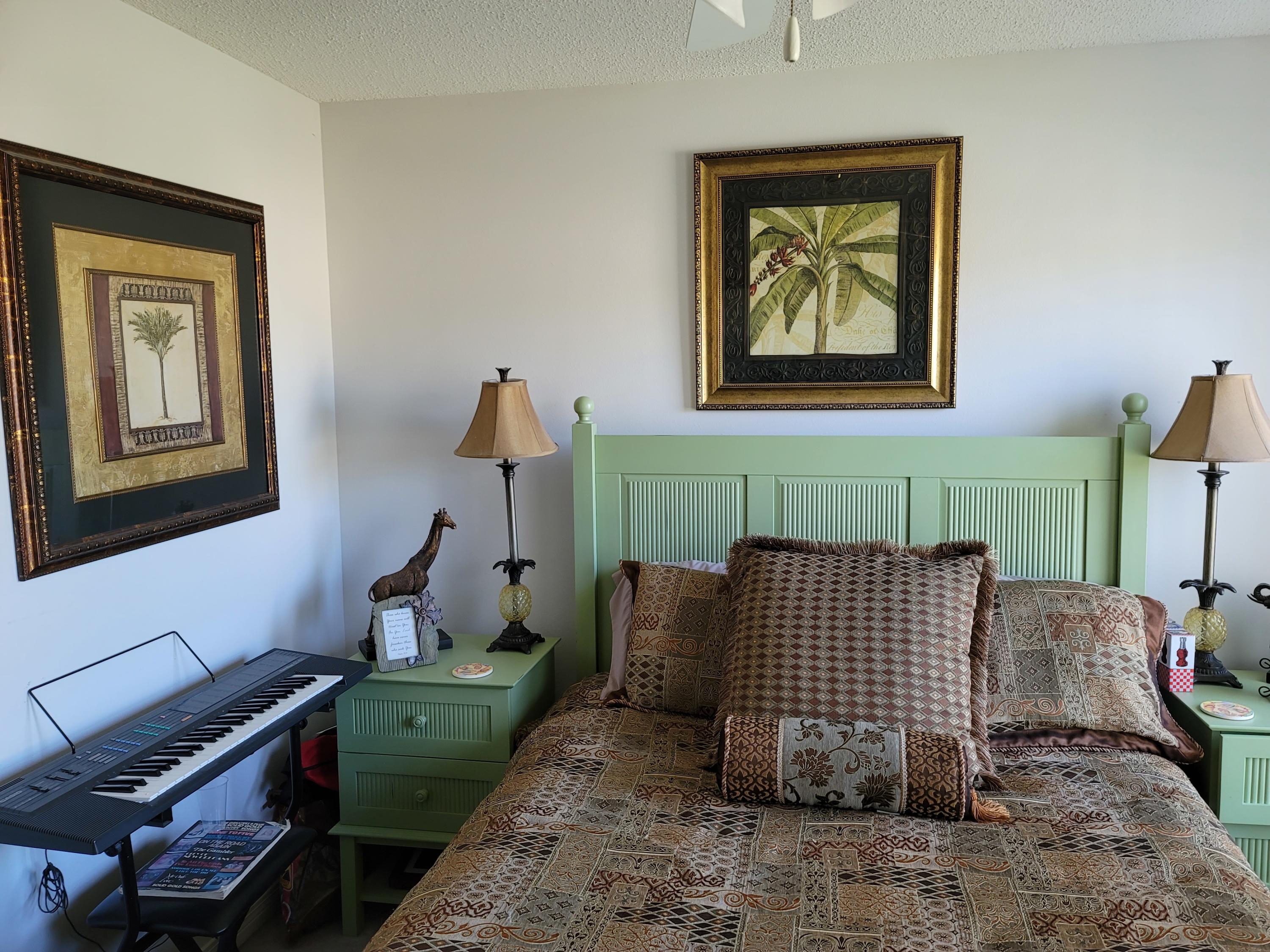 CRESCENT III - Residential