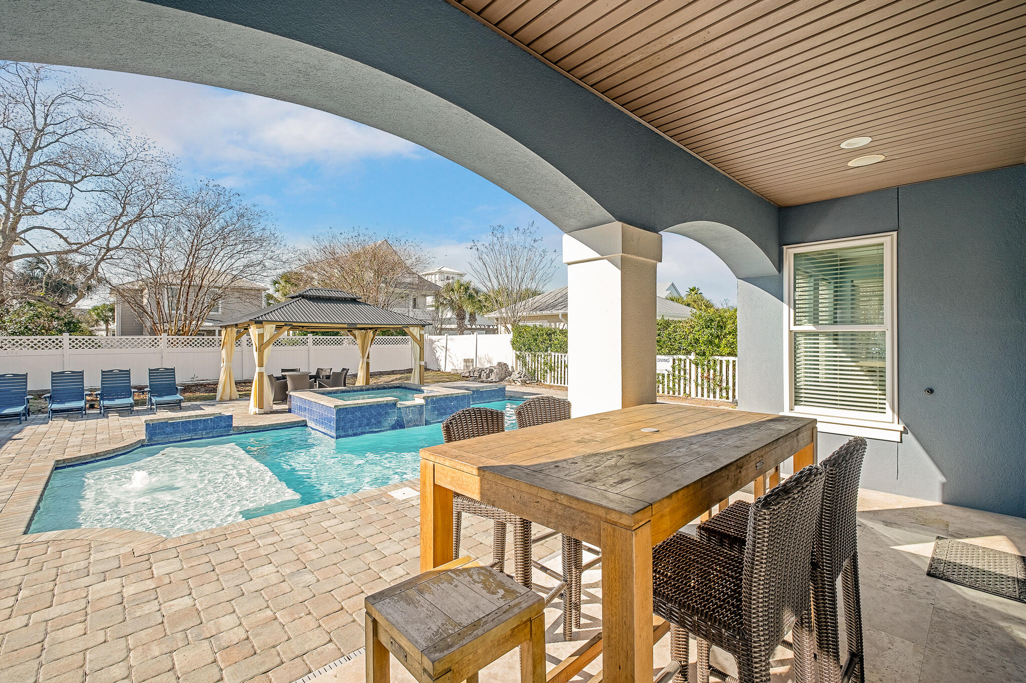 CRYSTAL BEACH - Residential