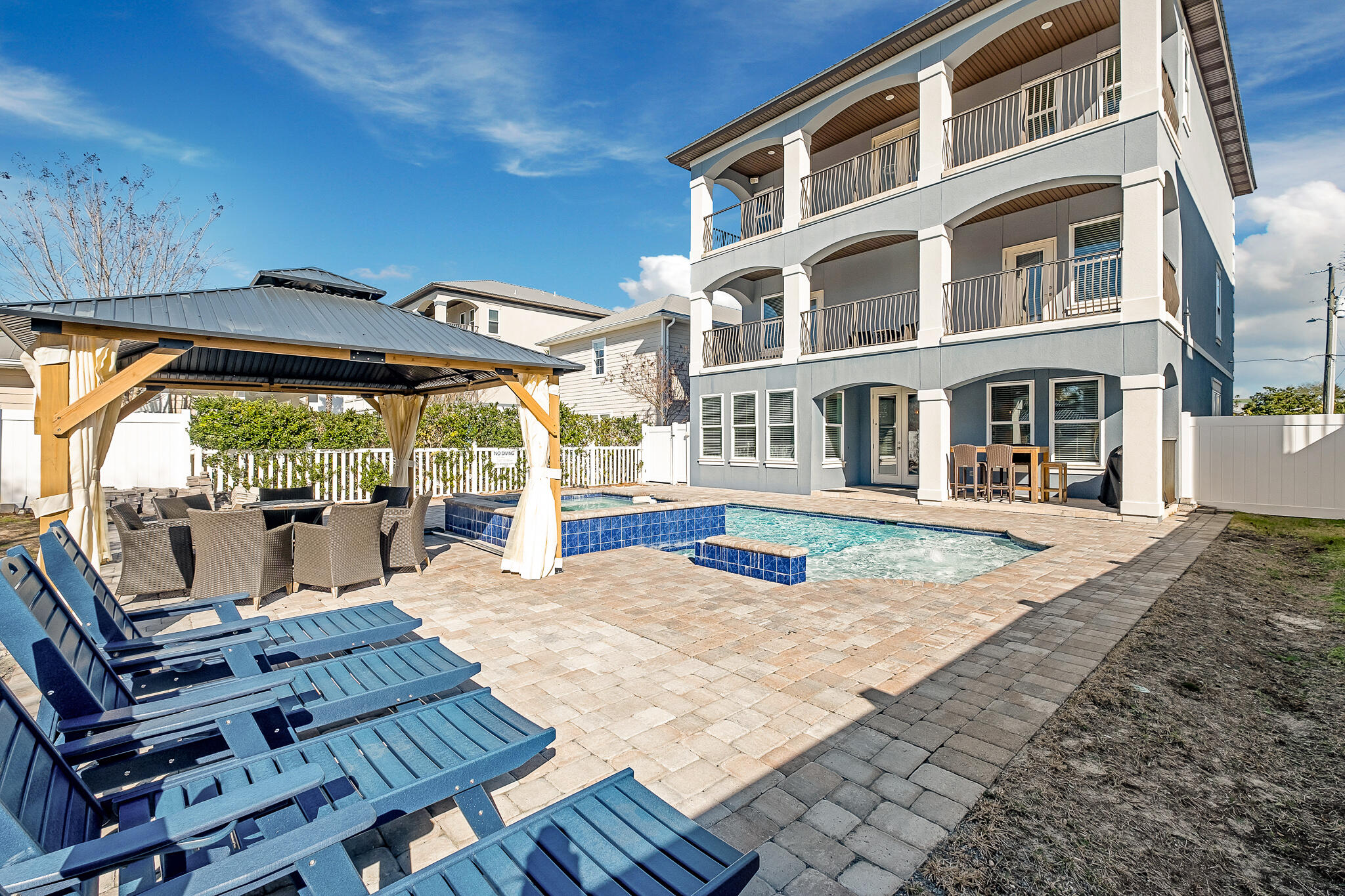 CRYSTAL BEACH - Residential