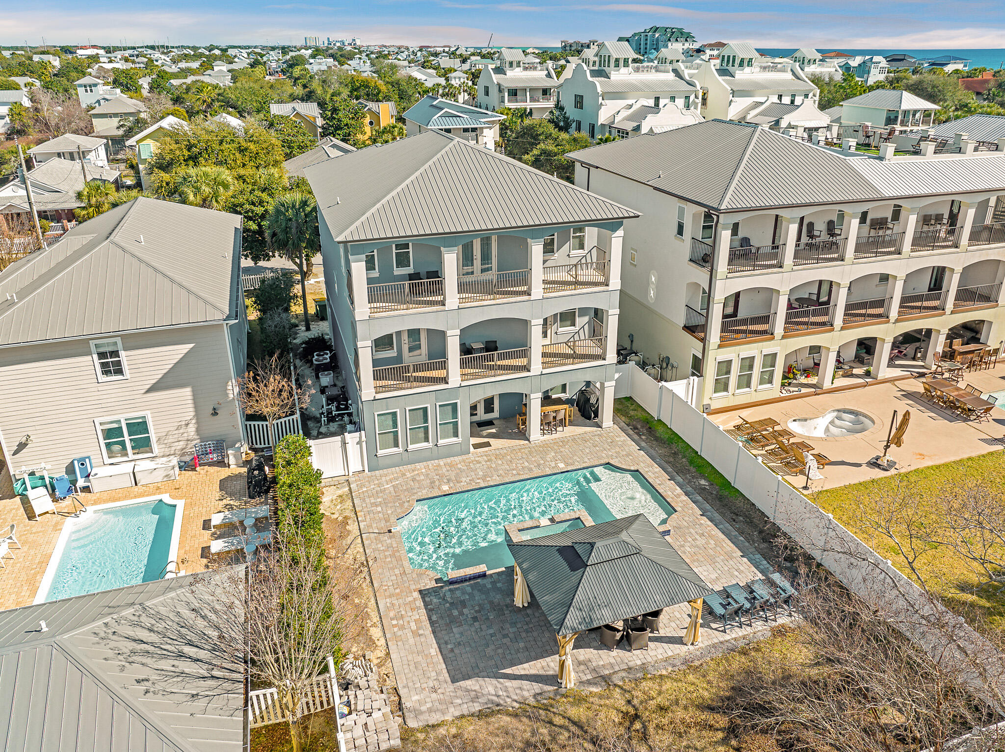 CRYSTAL BEACH - Residential