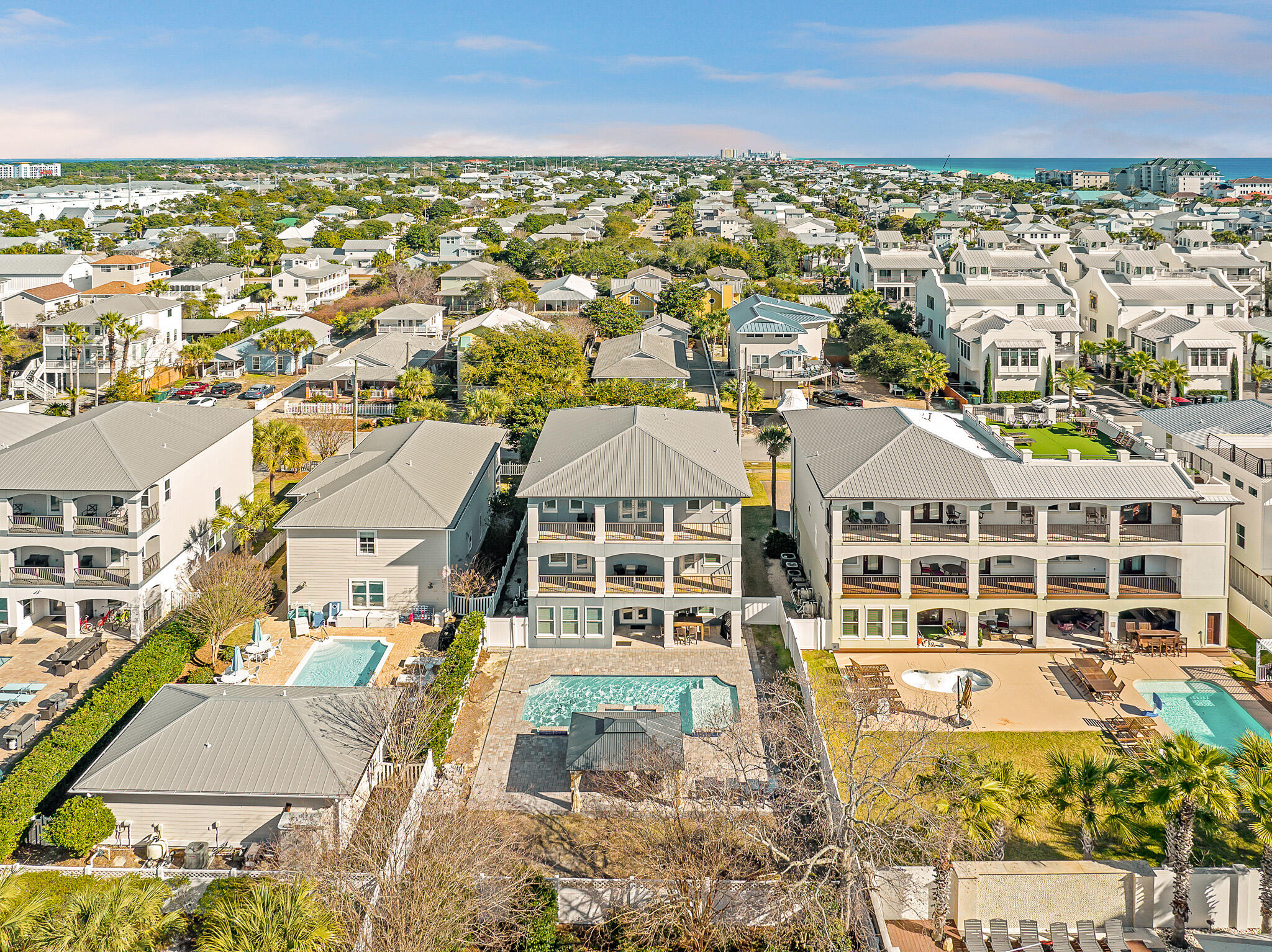 CRYSTAL BEACH - Residential