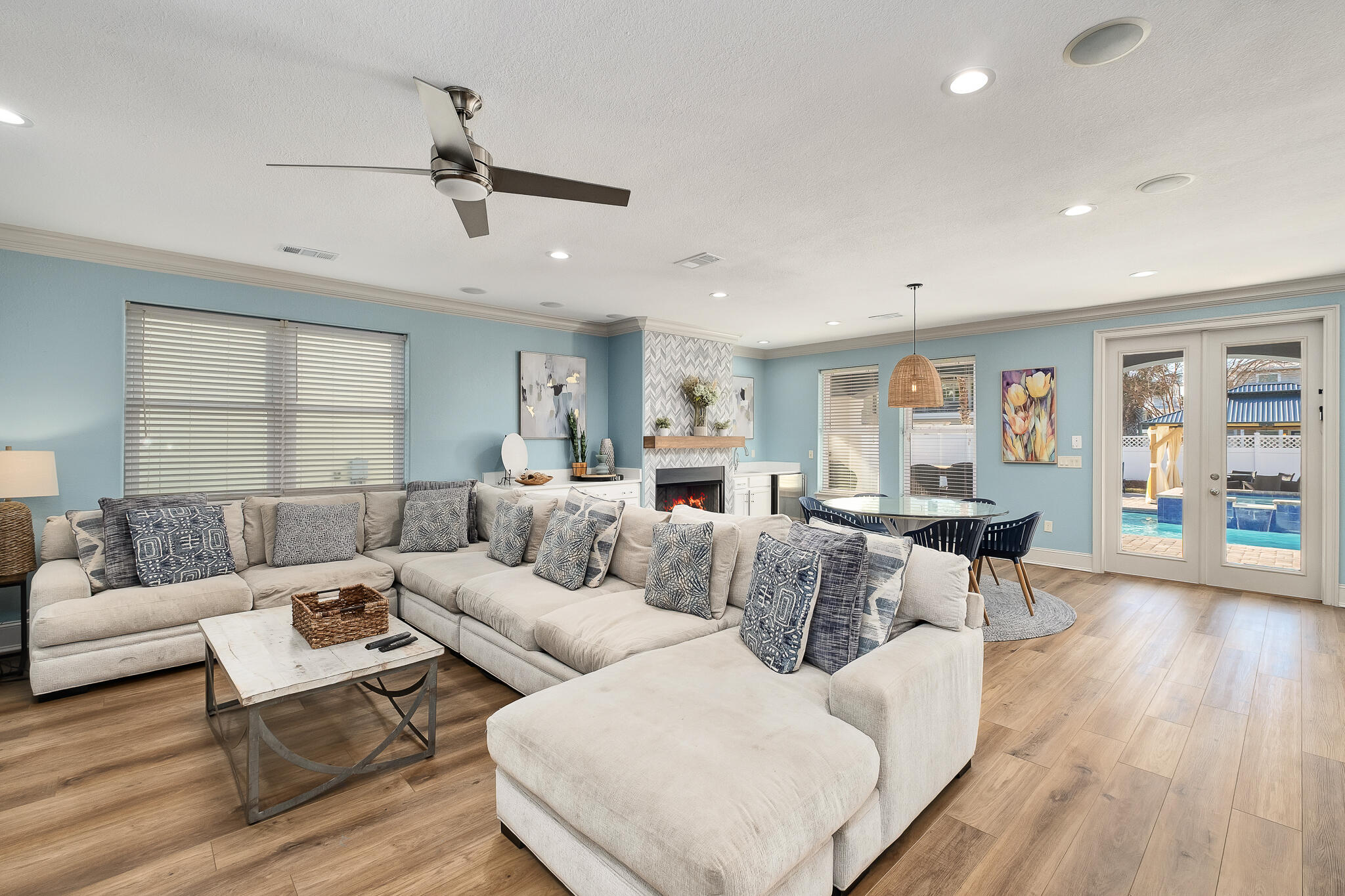 CRYSTAL BEACH - Residential