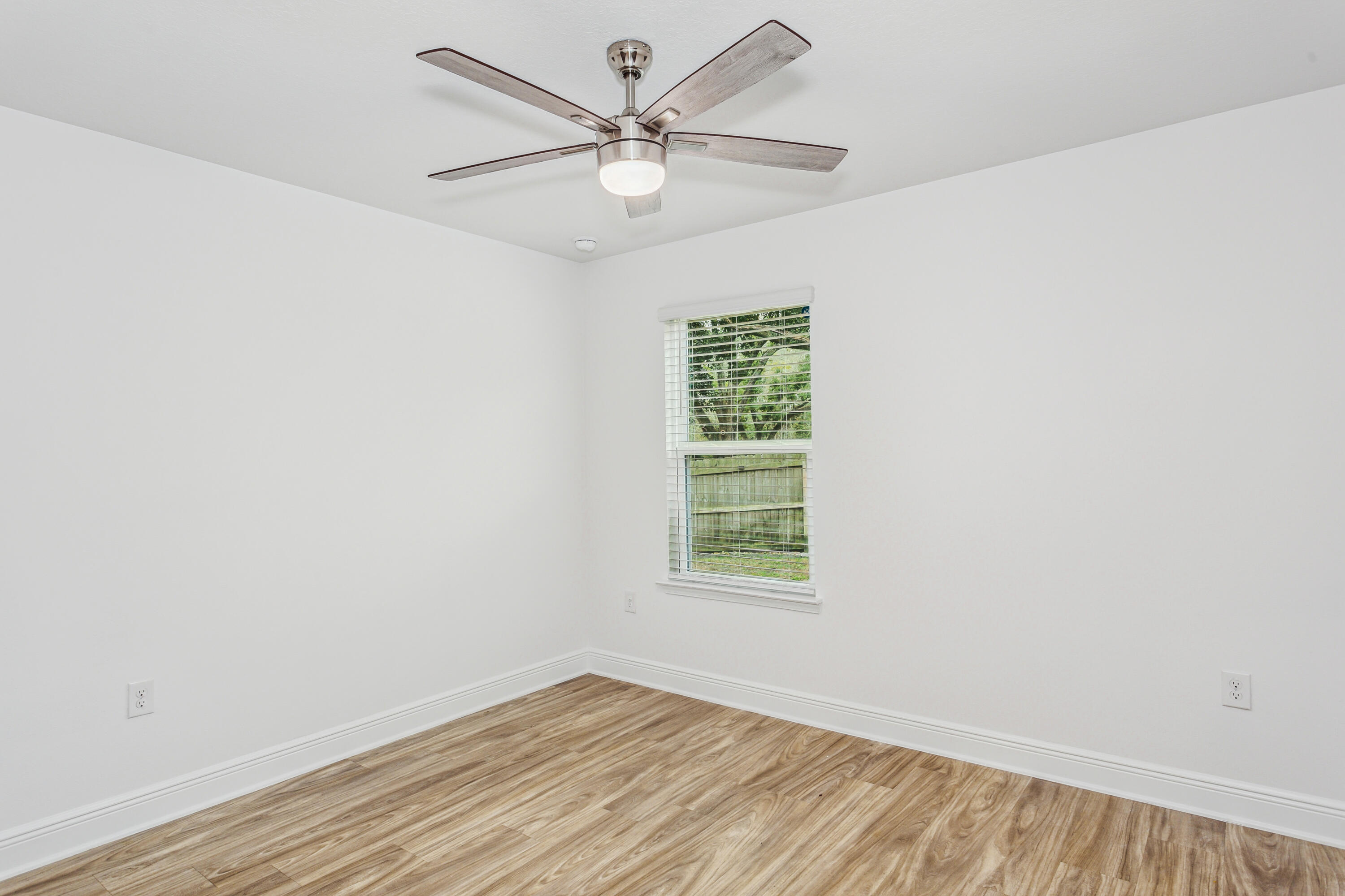 HERITAGE OAKS - Residential