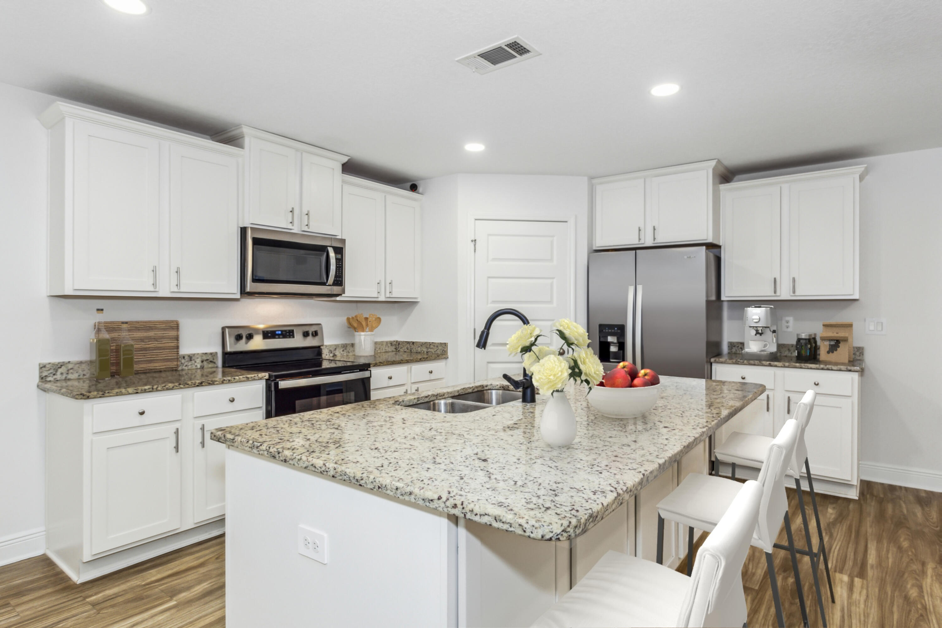 HERITAGE OAKS - Residential