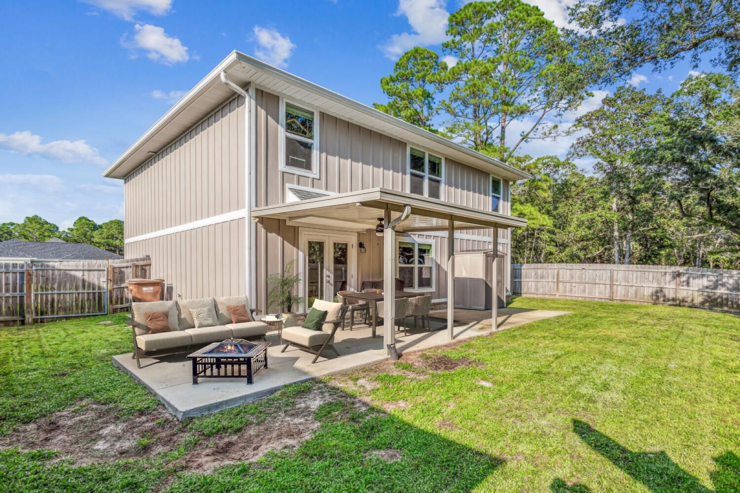 HERITAGE OAKS - Residential