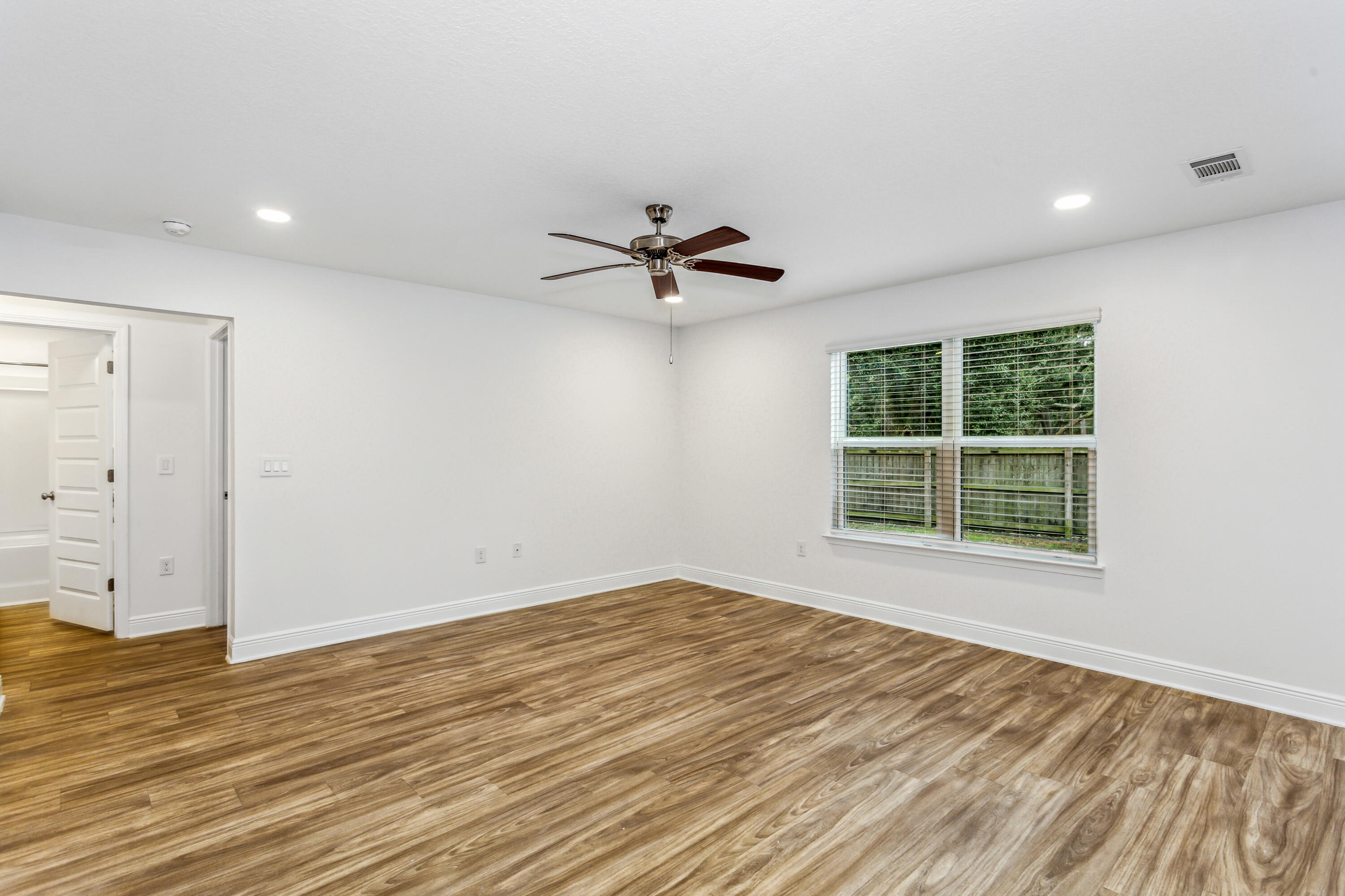 HERITAGE OAKS - Residential