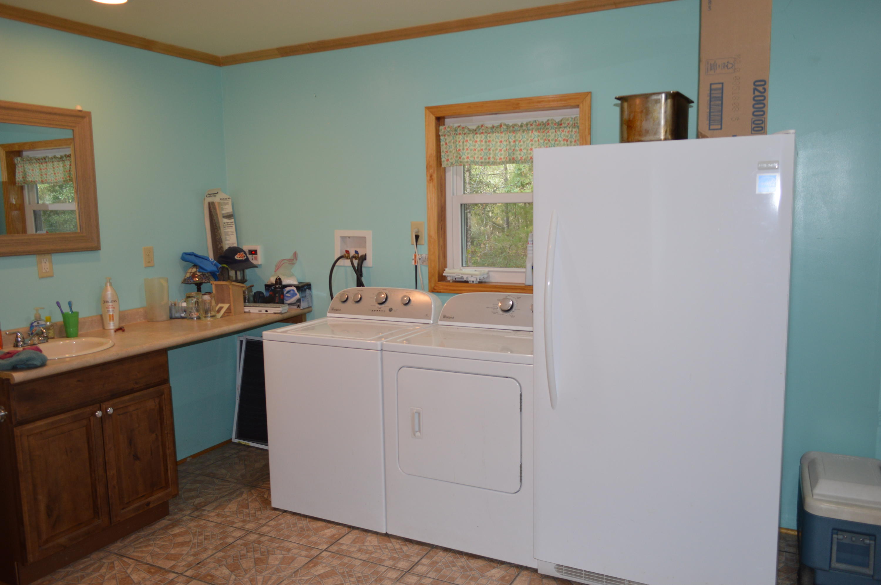 BELLE HIGHLAND ESTATES 1ST ADDN - Residential