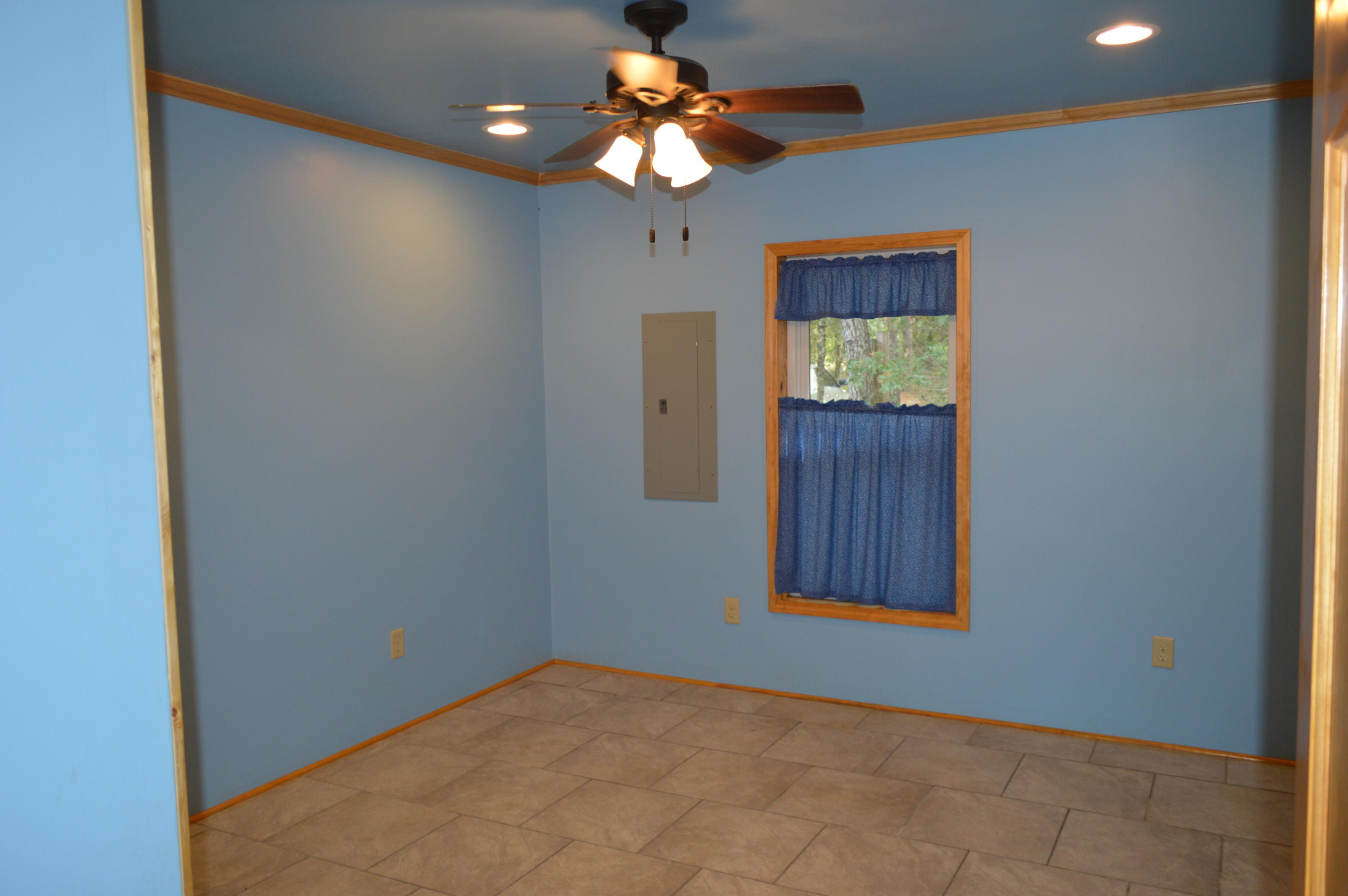 BELLE HIGHLAND ESTATES 1ST ADDN - Residential