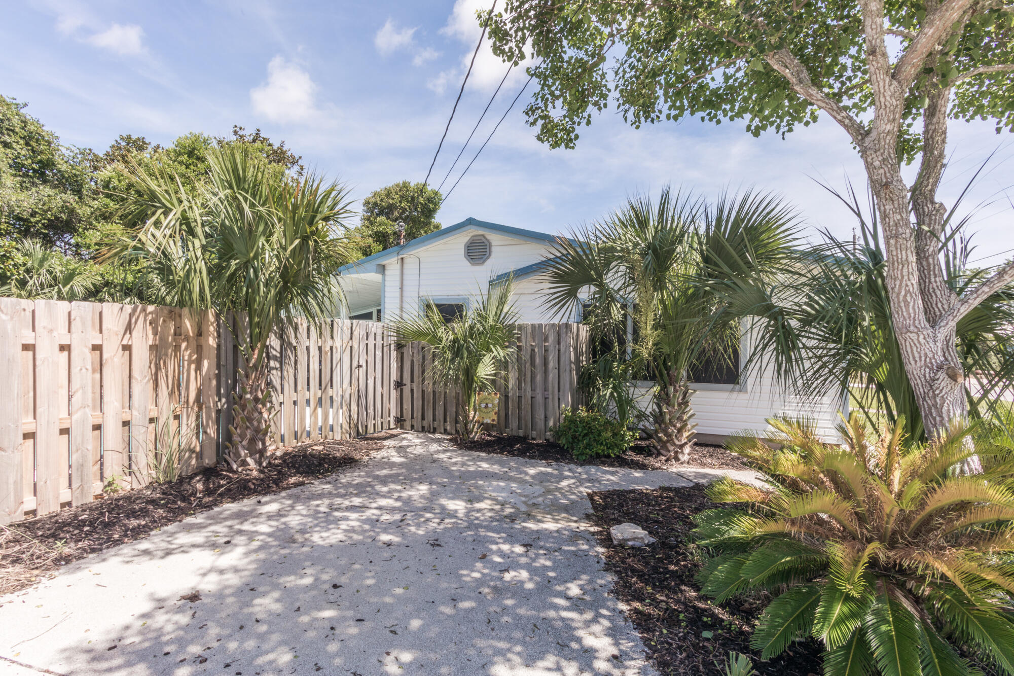 KISKA BEACH 1ST ADDN - Residential