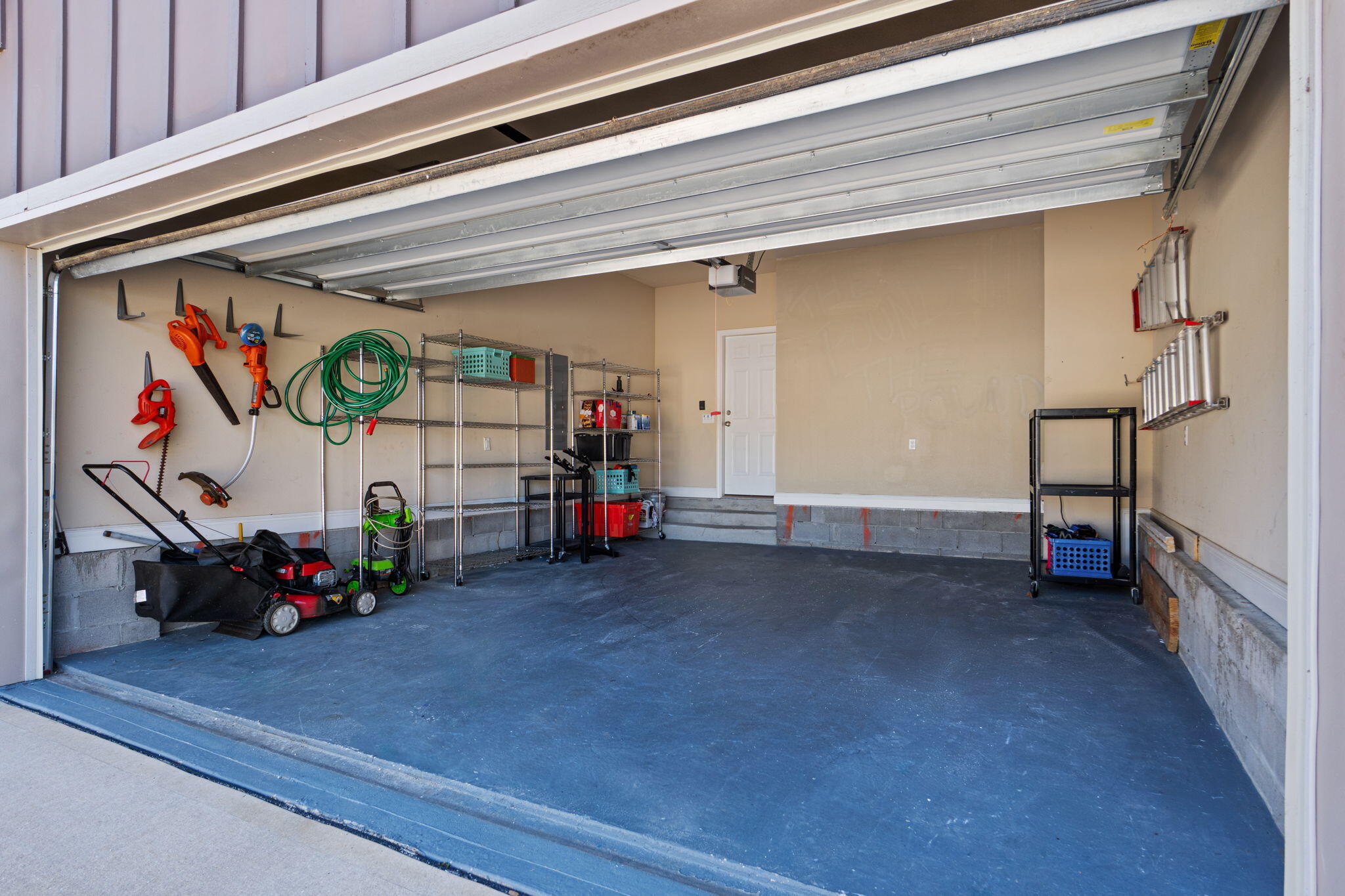 LAGRANGE LANDING - Residential