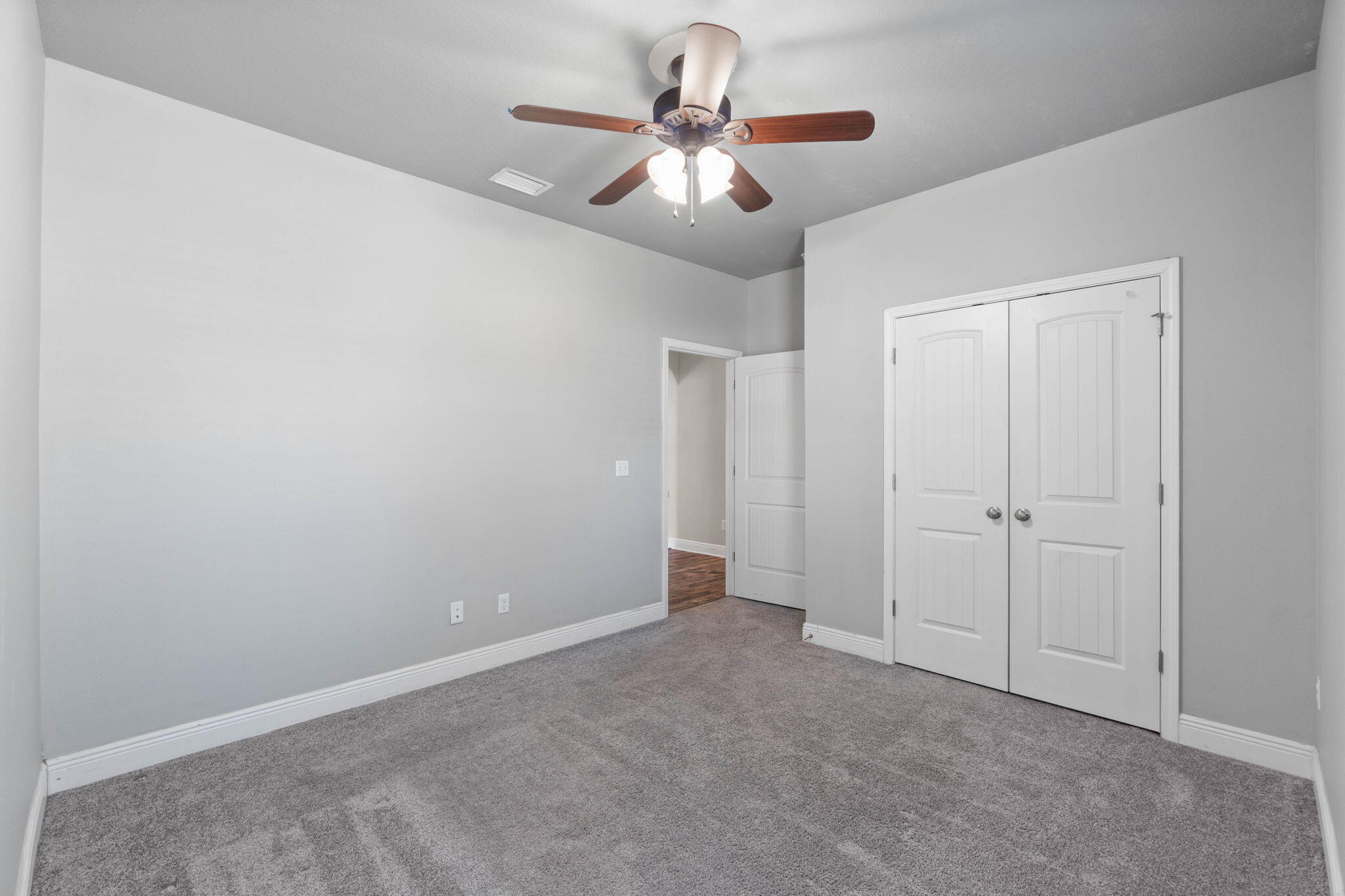 LAGRANGE LANDING - Residential