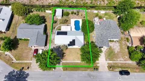2102 Pattho Lane Lynn Haven FL 32444