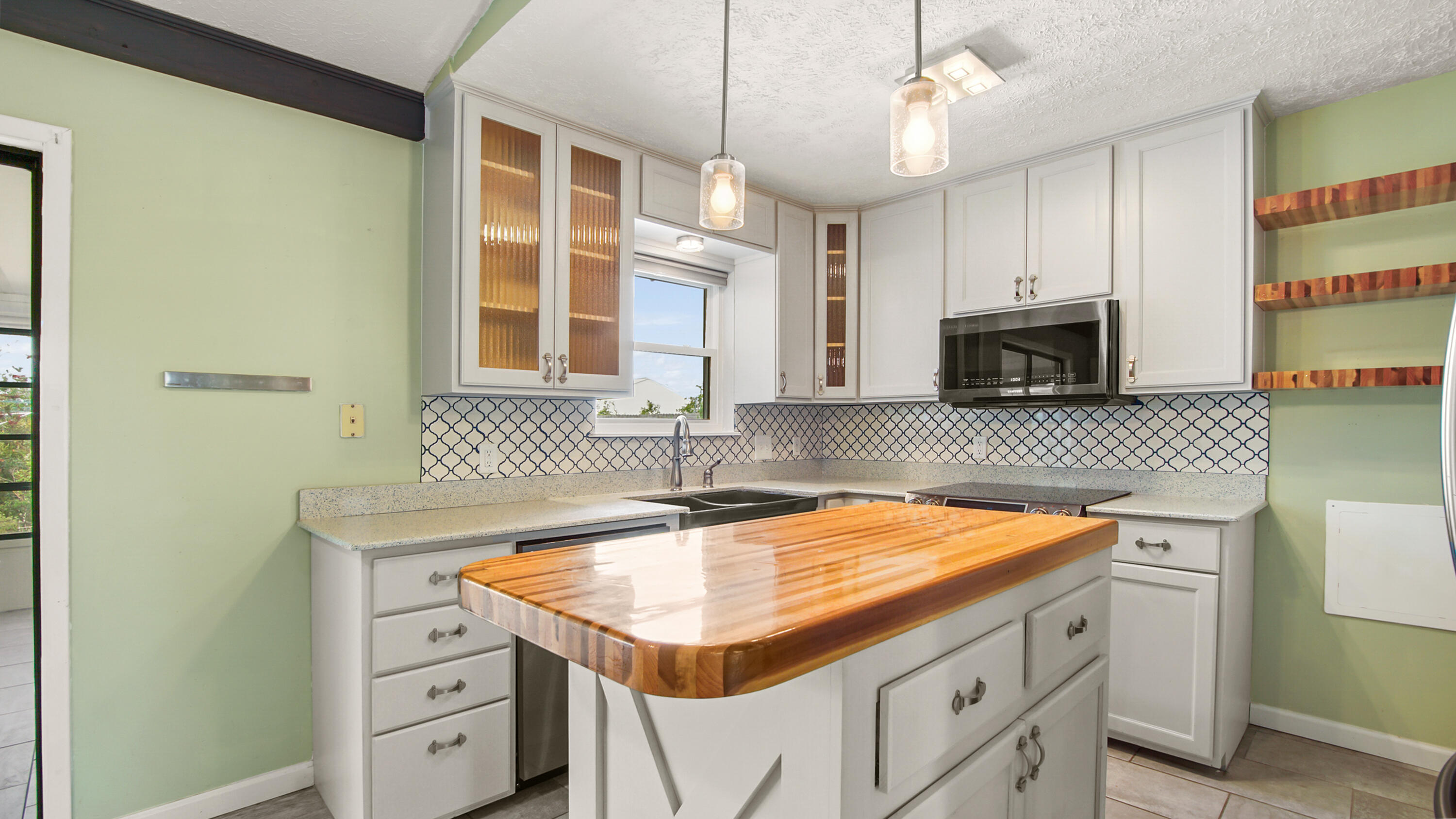 GULF COAST VILLAGE UNIT 2 - Residential