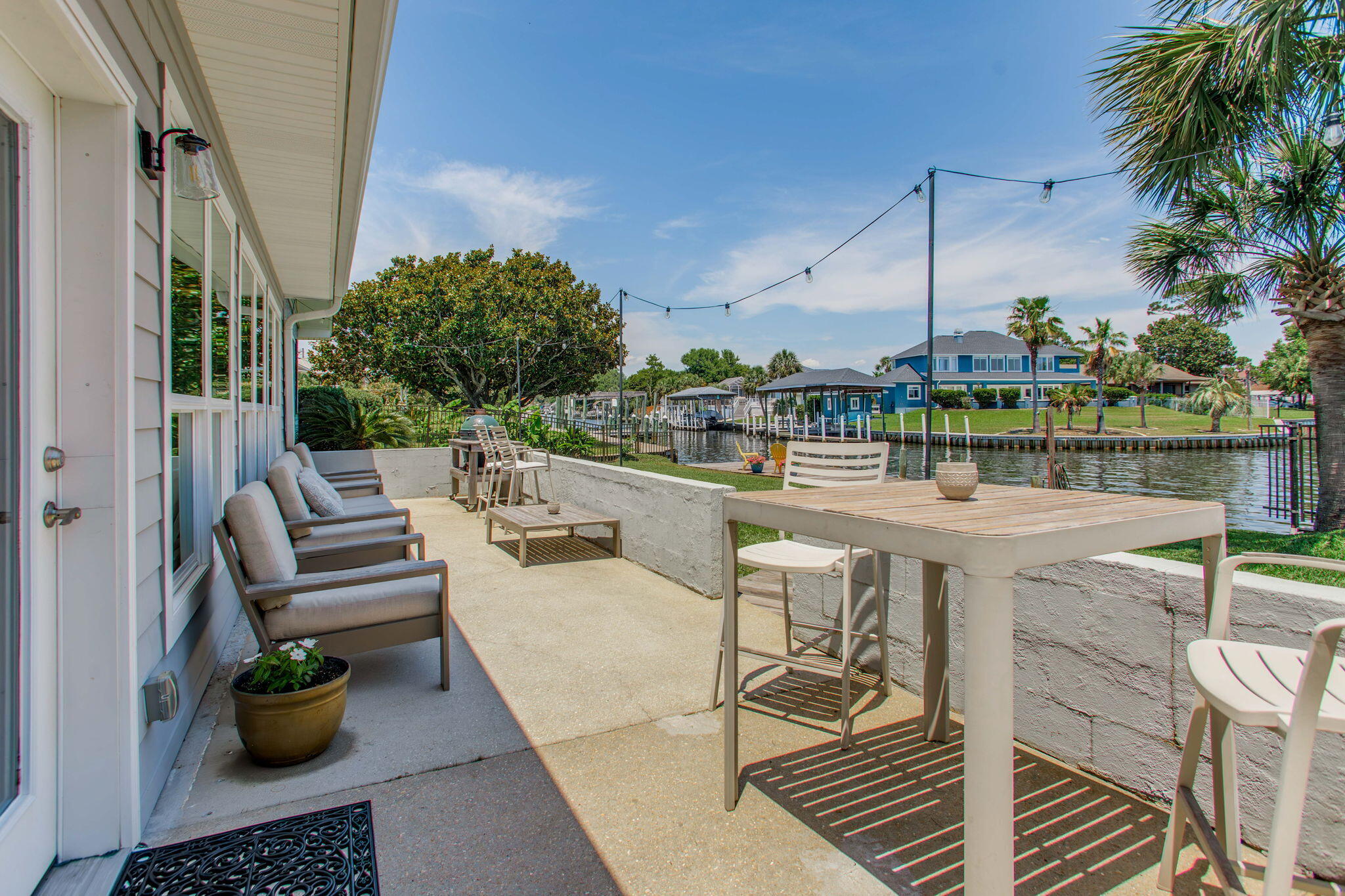 SANTA ROSA SHORES - Residential