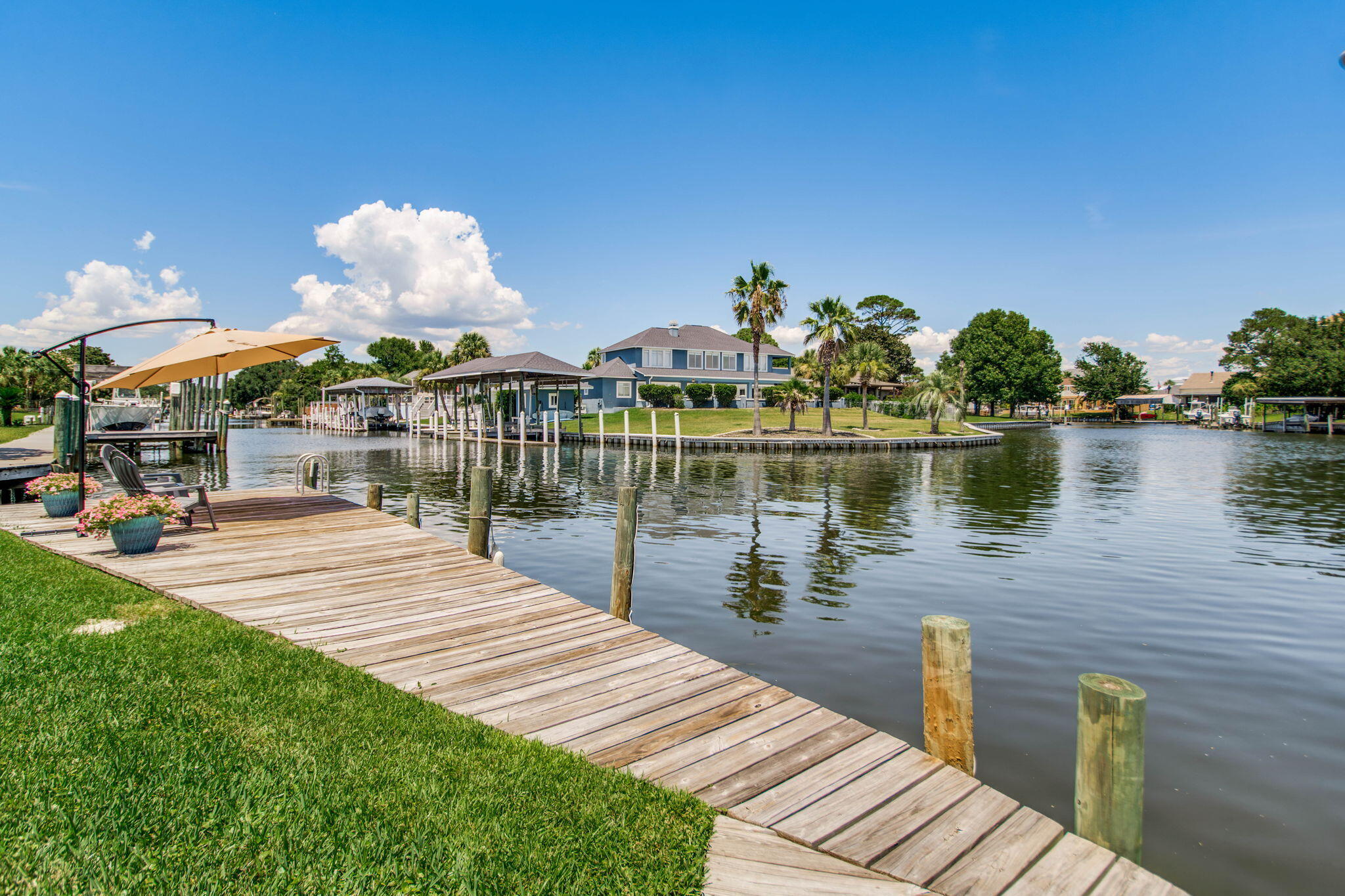 SANTA ROSA SHORES - Residential