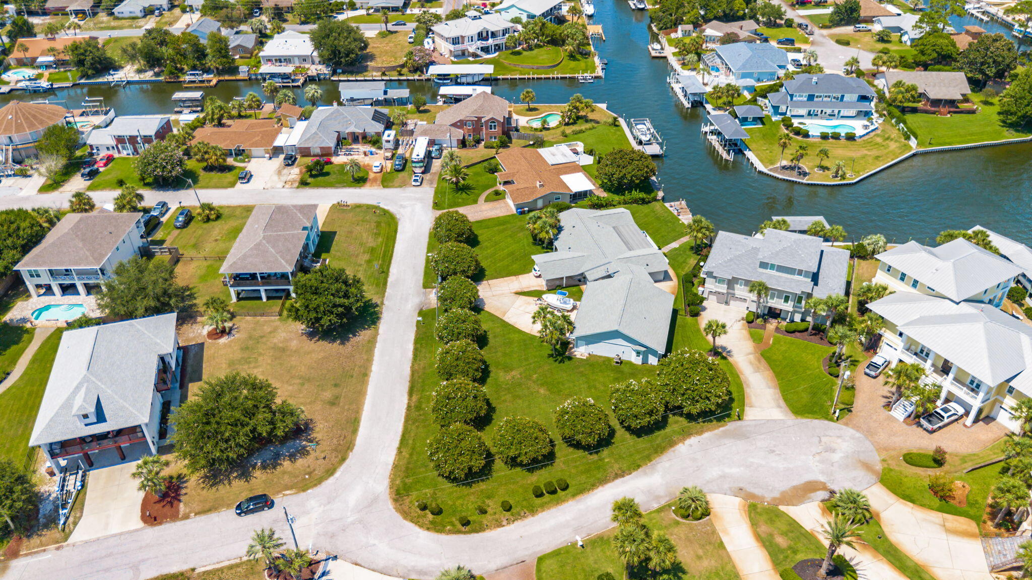 SANTA ROSA SHORES - Residential