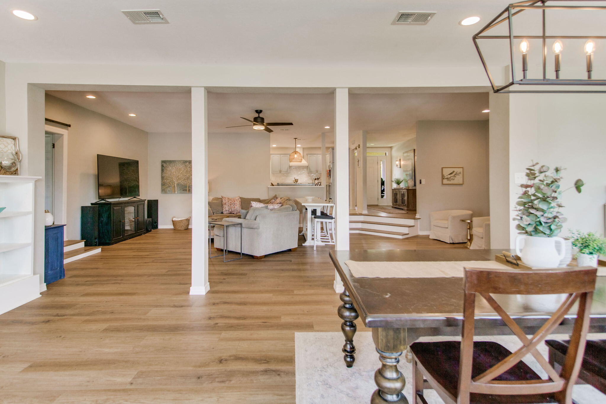 SANTA ROSA SHORES - Residential