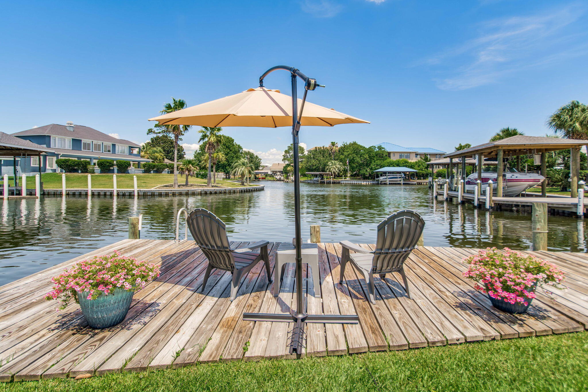 SANTA ROSA SHORES - Residential