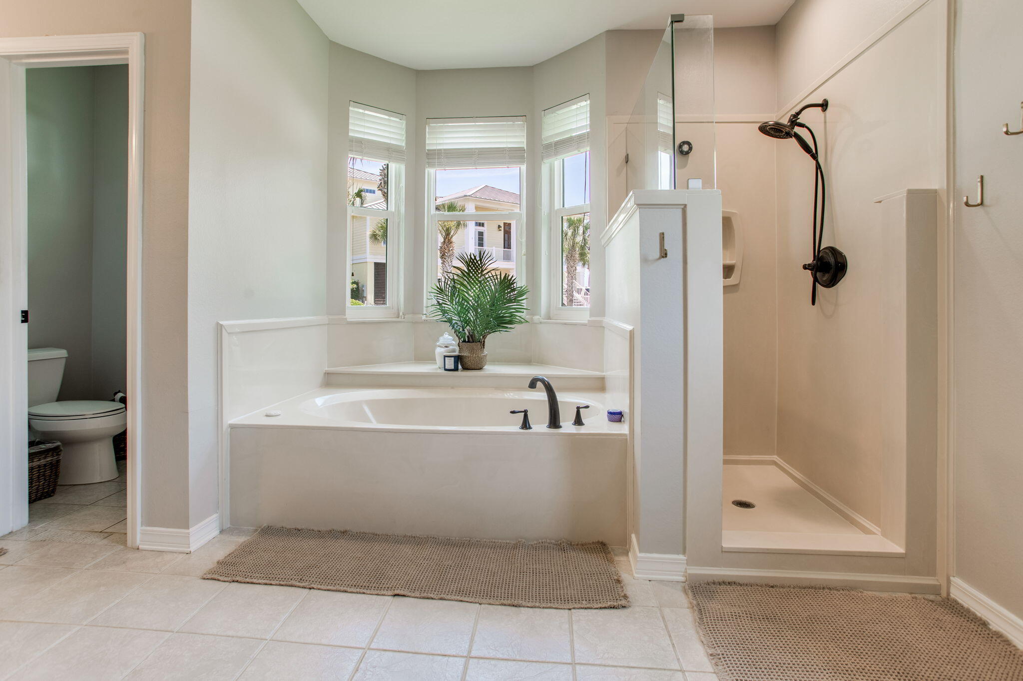 SANTA ROSA SHORES - Residential