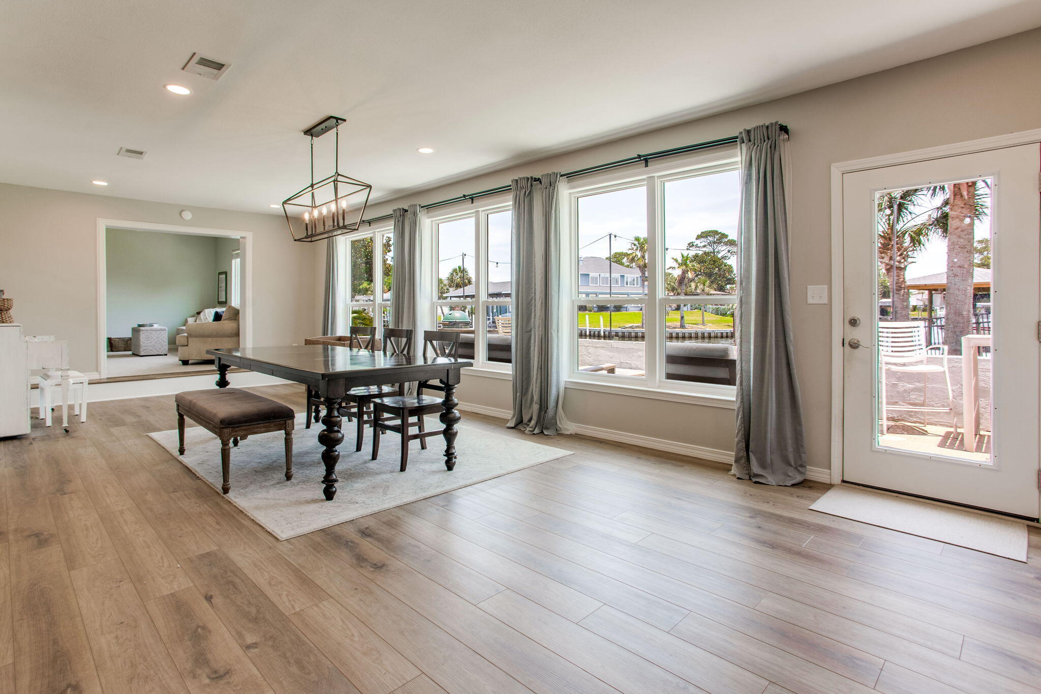 SANTA ROSA SHORES - Residential
