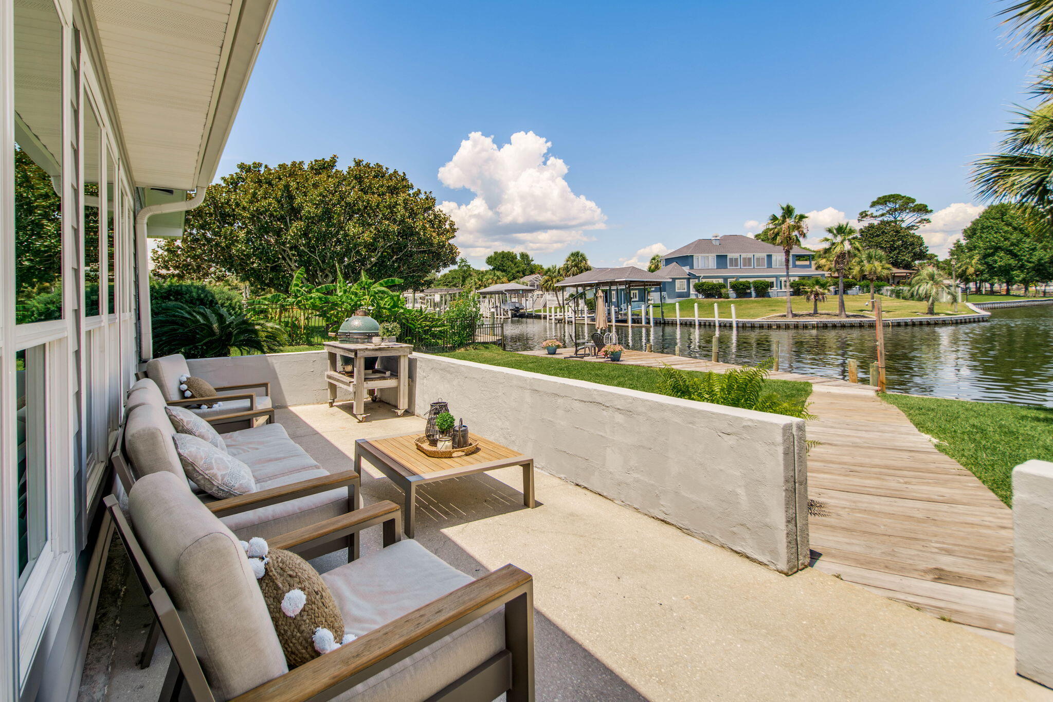 SANTA ROSA SHORES - Residential