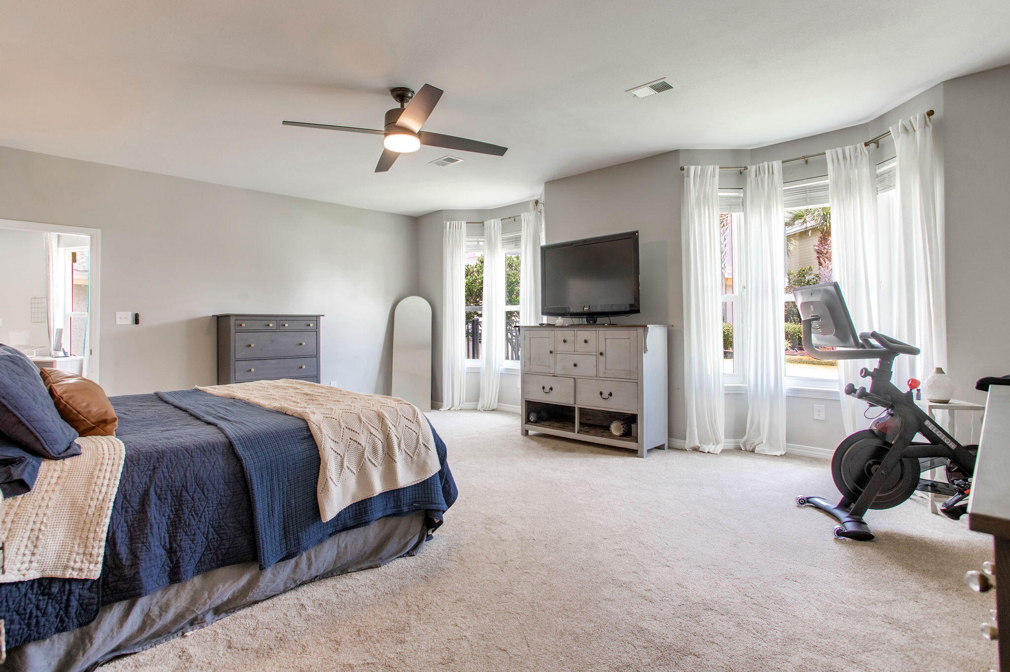 SANTA ROSA SHORES - Residential