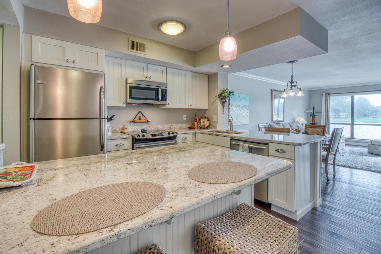 HARBOUR POINTE - Residential Lease