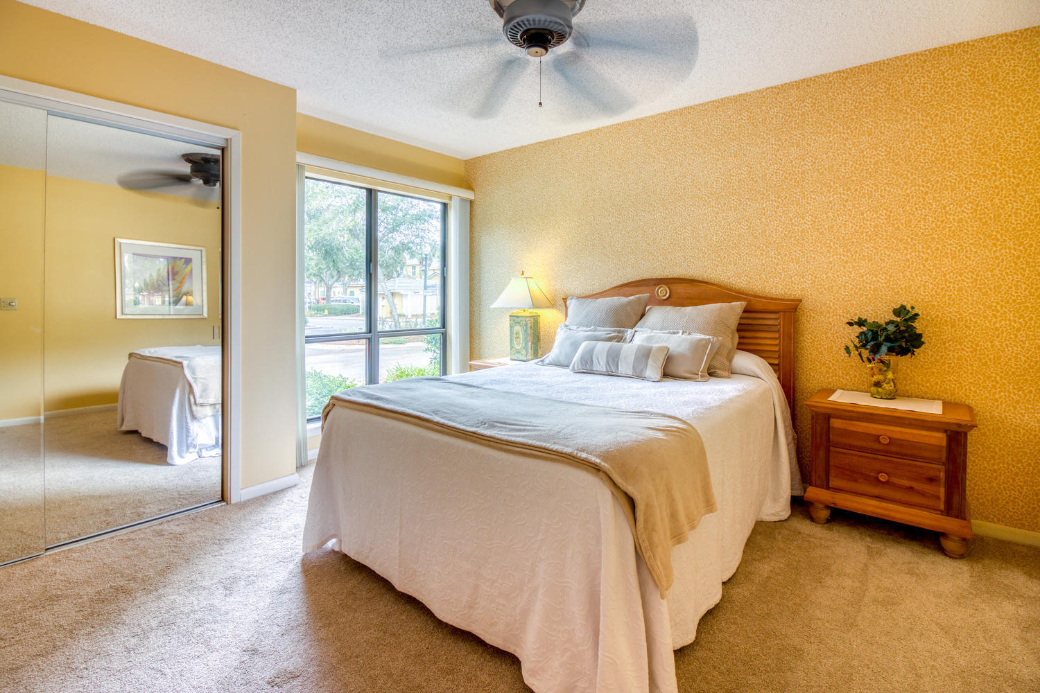 HARBOUR POINTE - Residential Lease