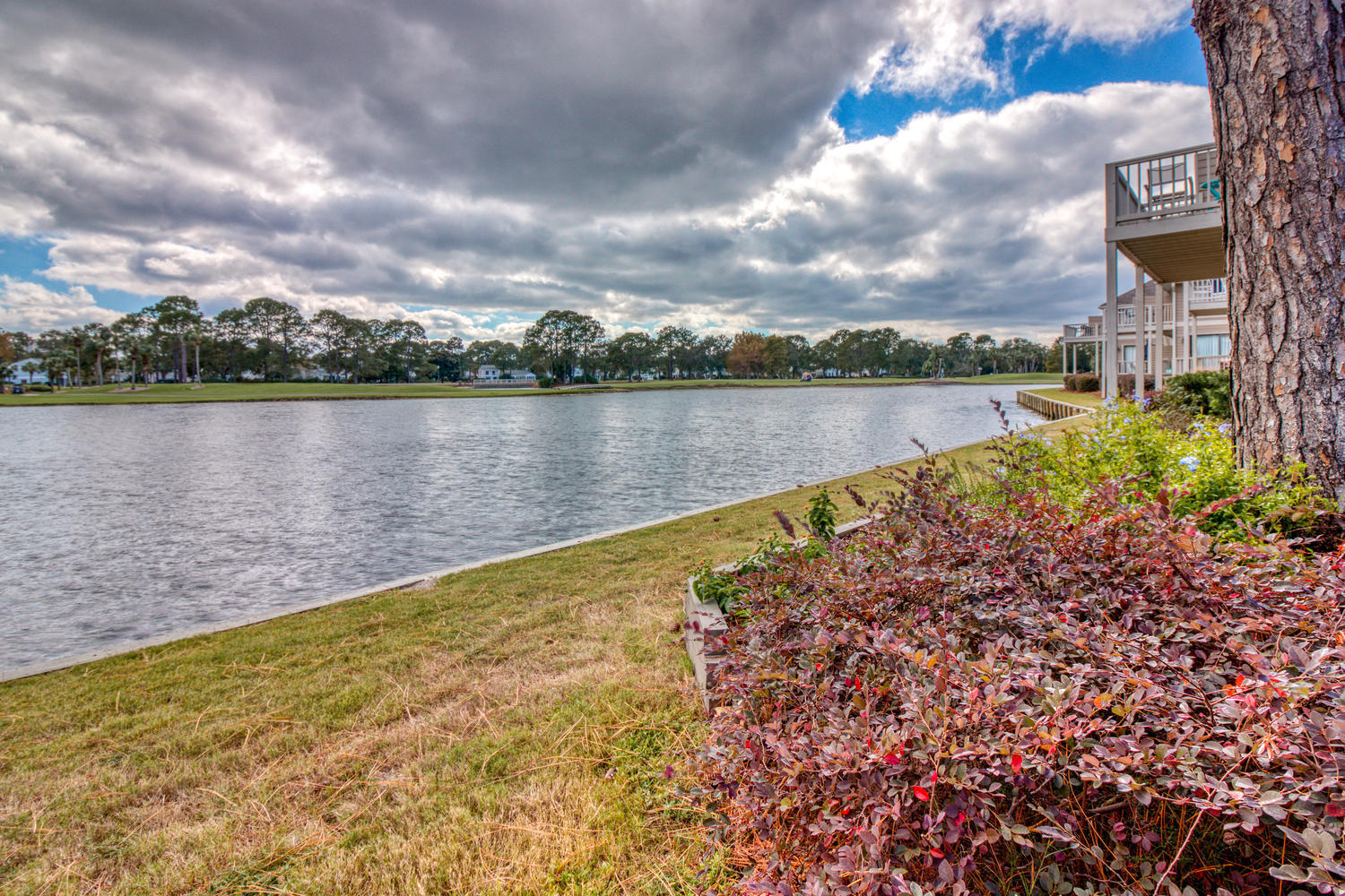 HARBOUR POINTE - Residential Lease