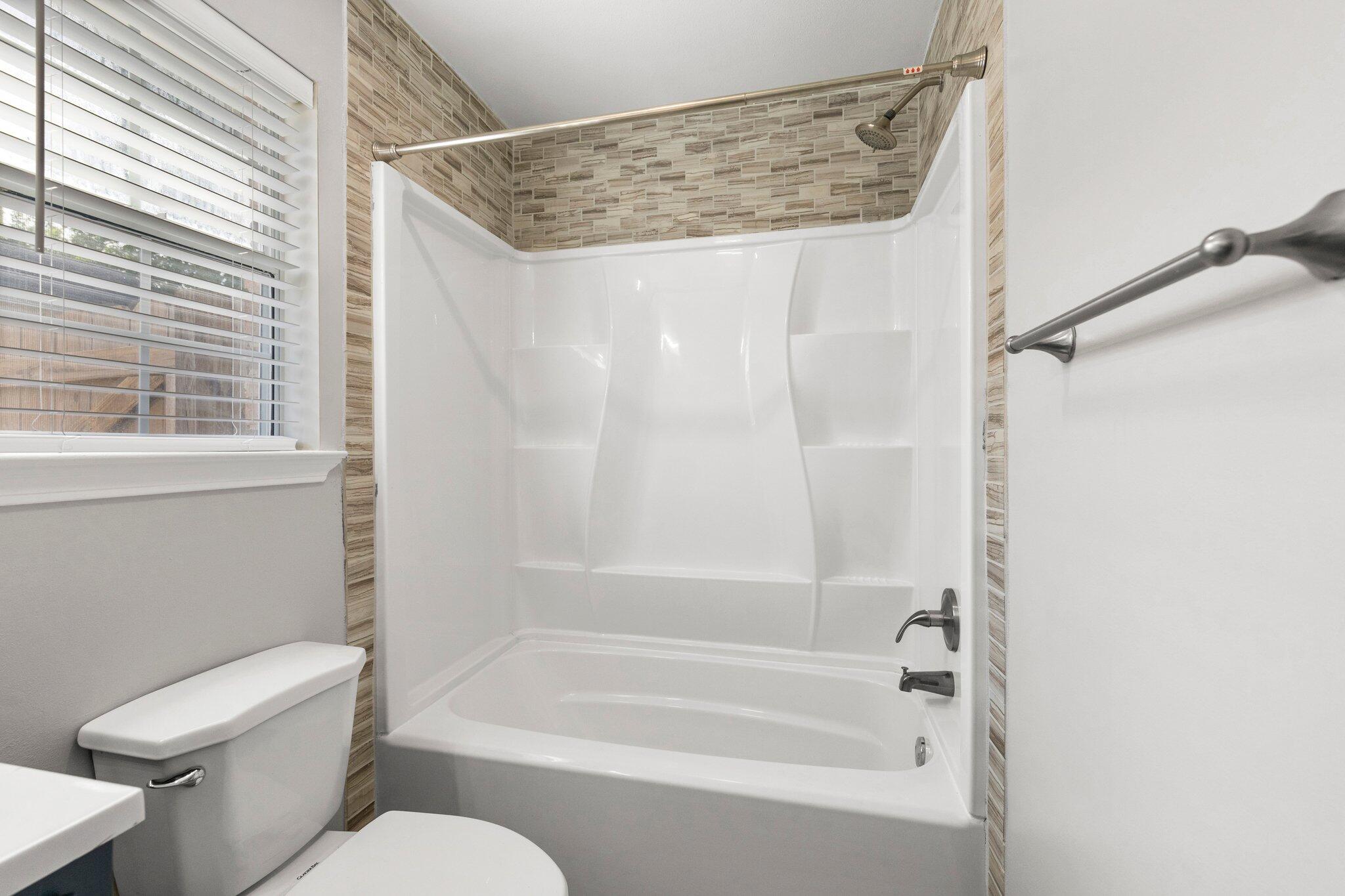 HERITAGE RUN S/D - Residential Lease