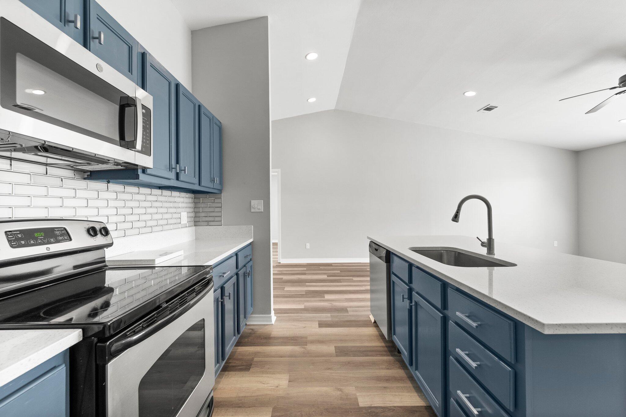 HERITAGE RUN S/D - Residential Lease