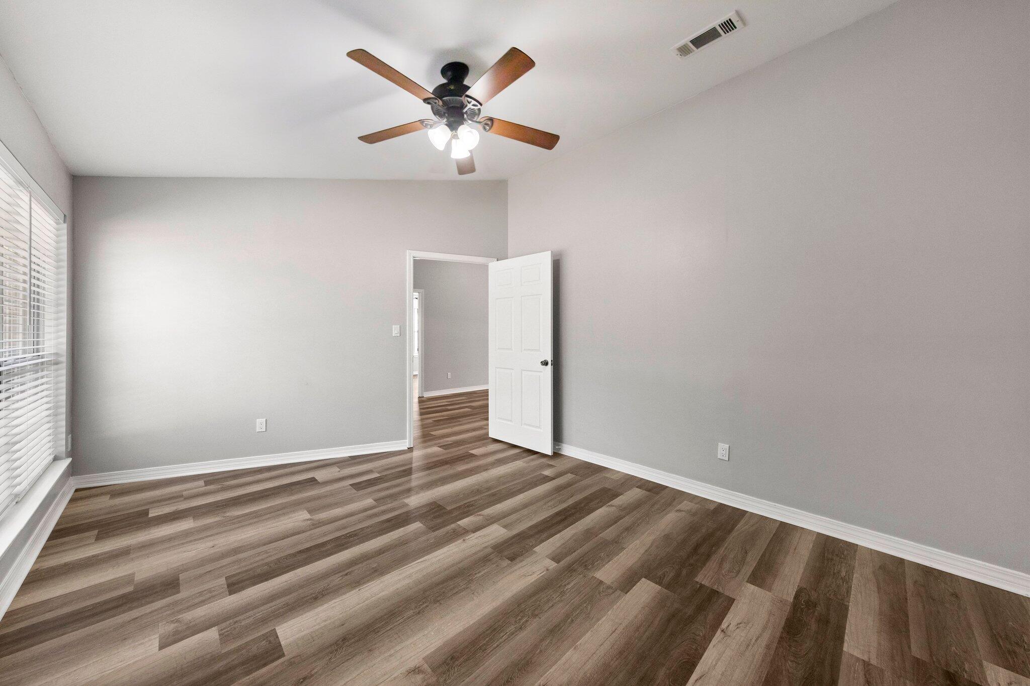 HERITAGE RUN S/D - Residential Lease