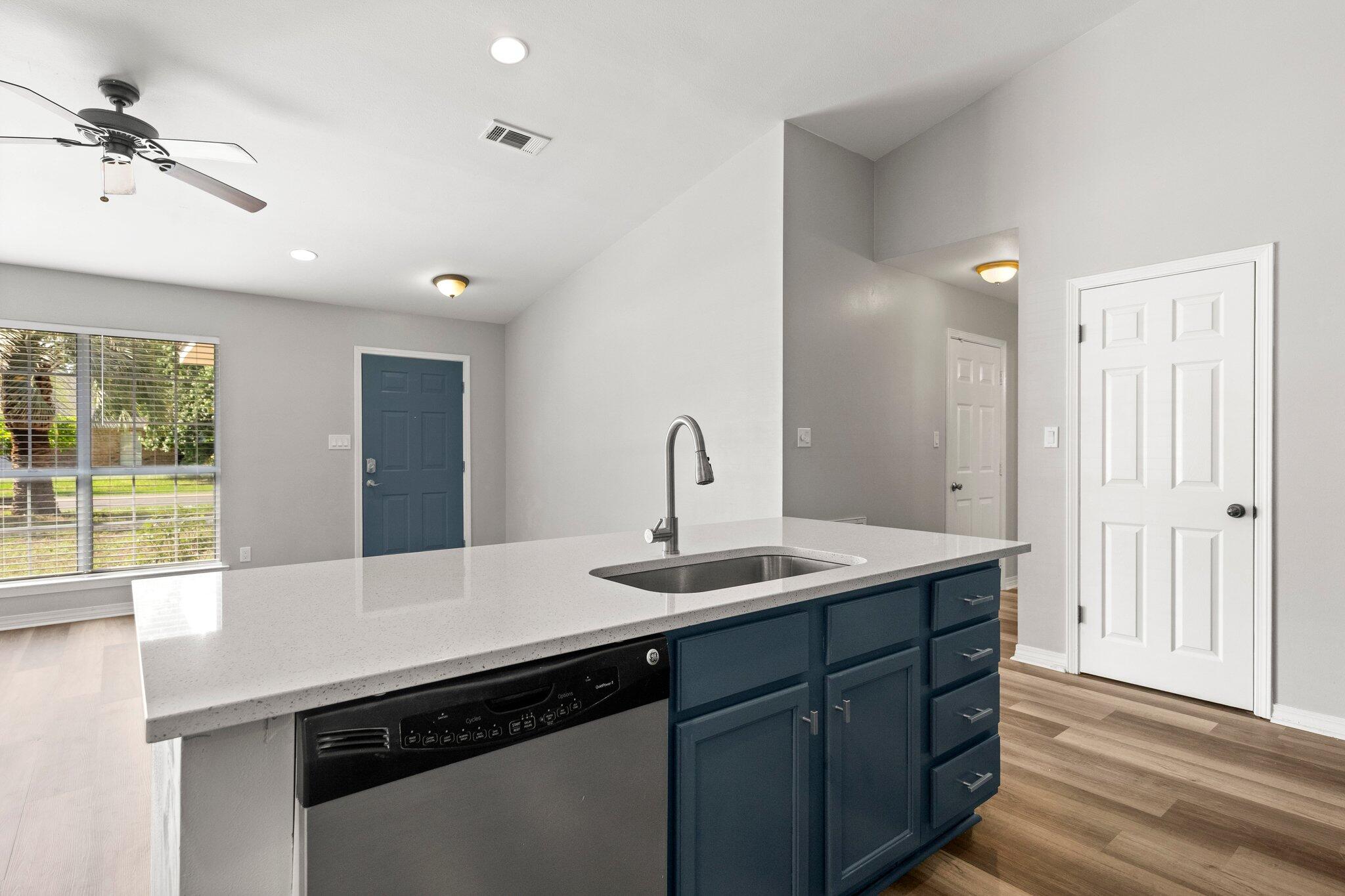 HERITAGE RUN S/D - Residential Lease