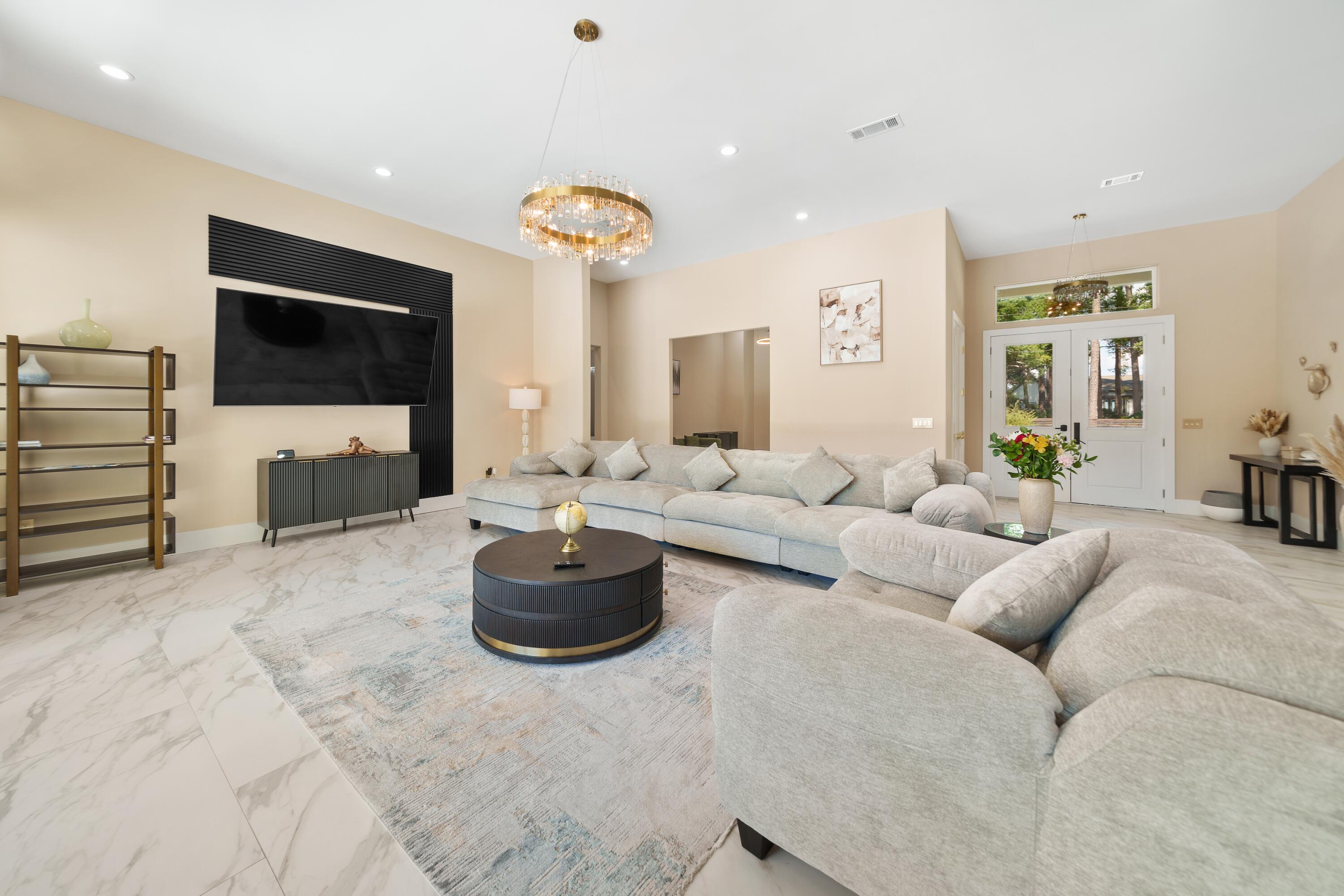 HOLIDAY SHORES ESTATES - Residential
