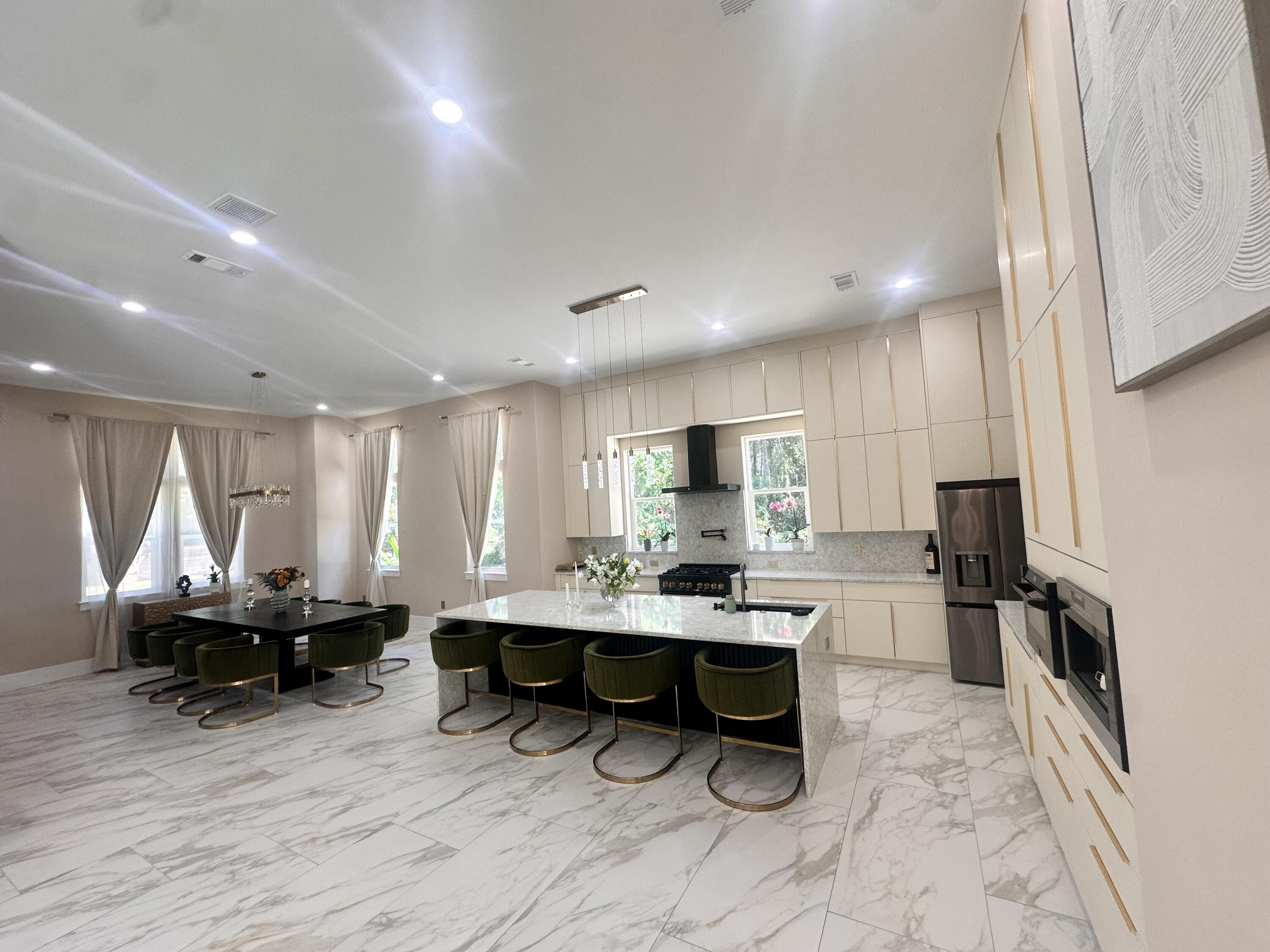HOLIDAY SHORES ESTATES - Residential