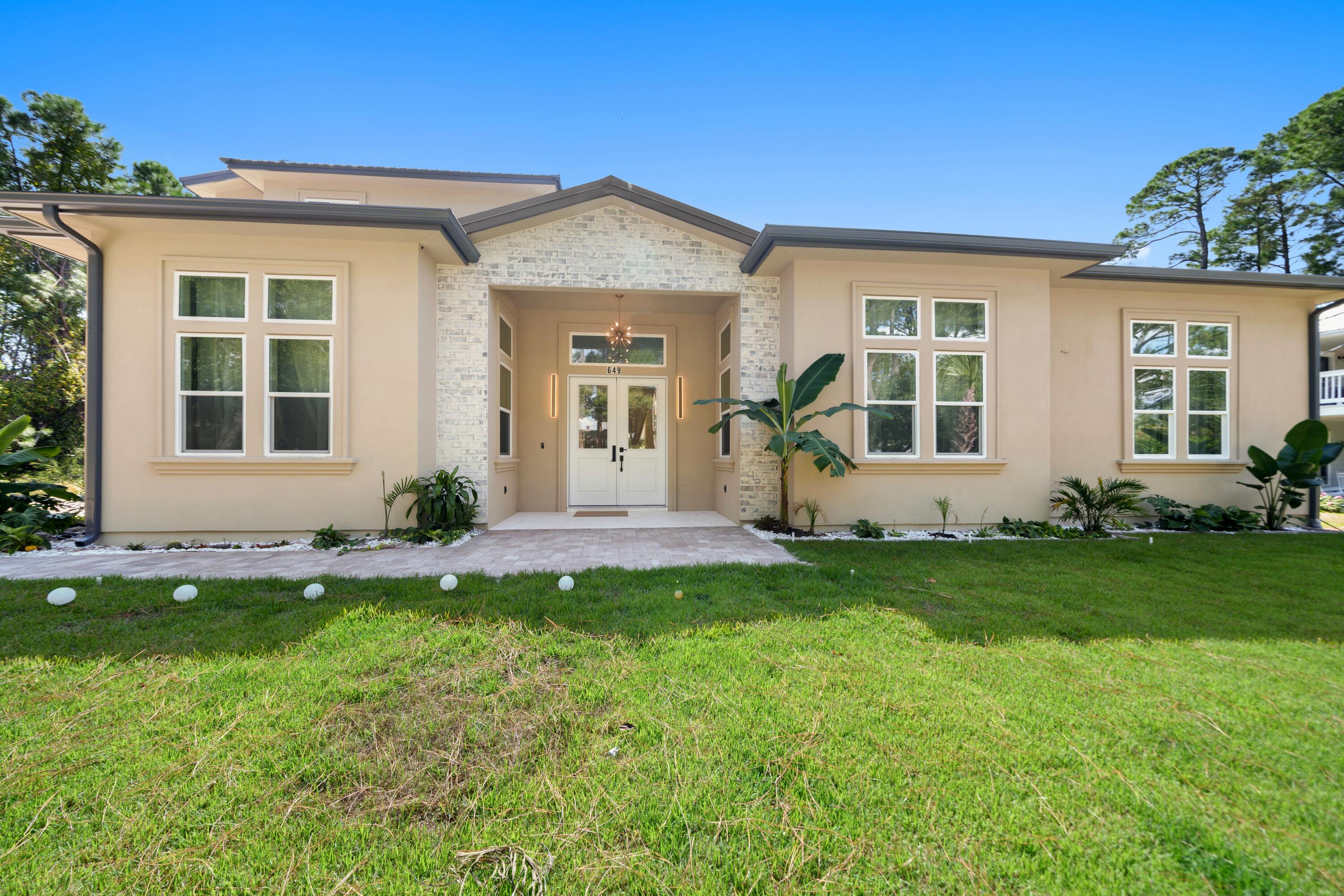 HOLIDAY SHORES ESTATES - Residential