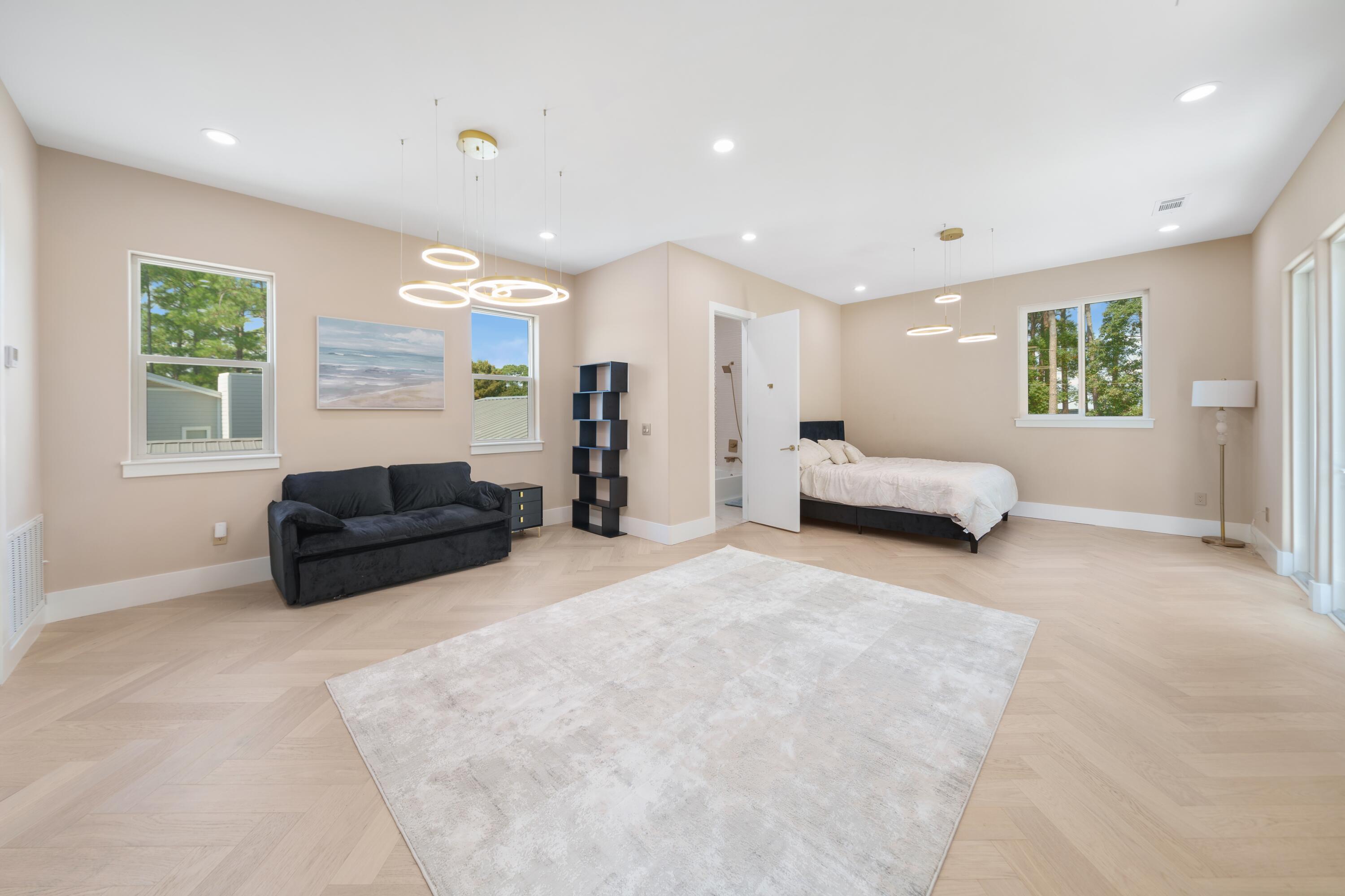 HOLIDAY SHORES ESTATES - Residential