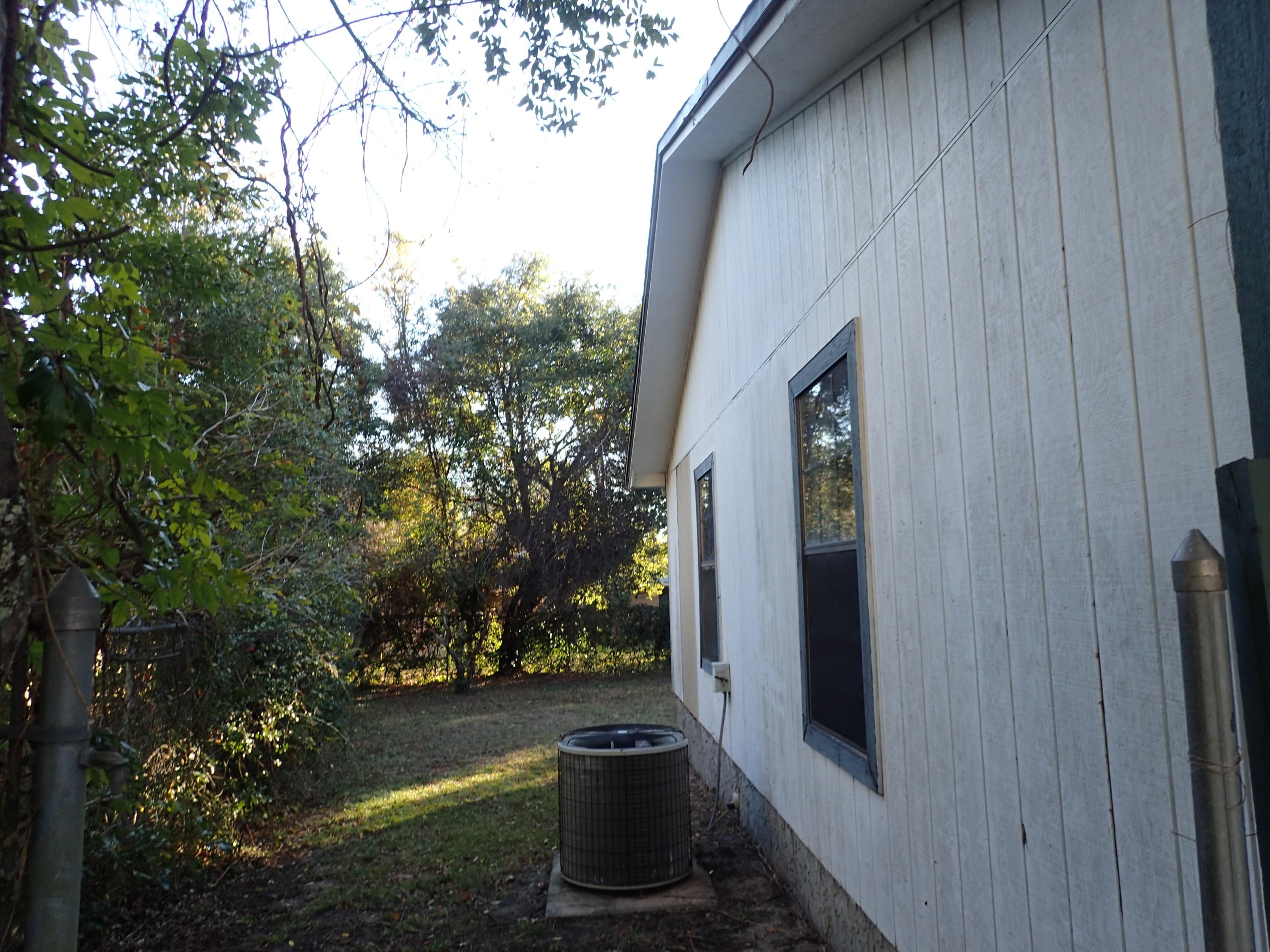 CORNER OAKS ESTATES - Residential