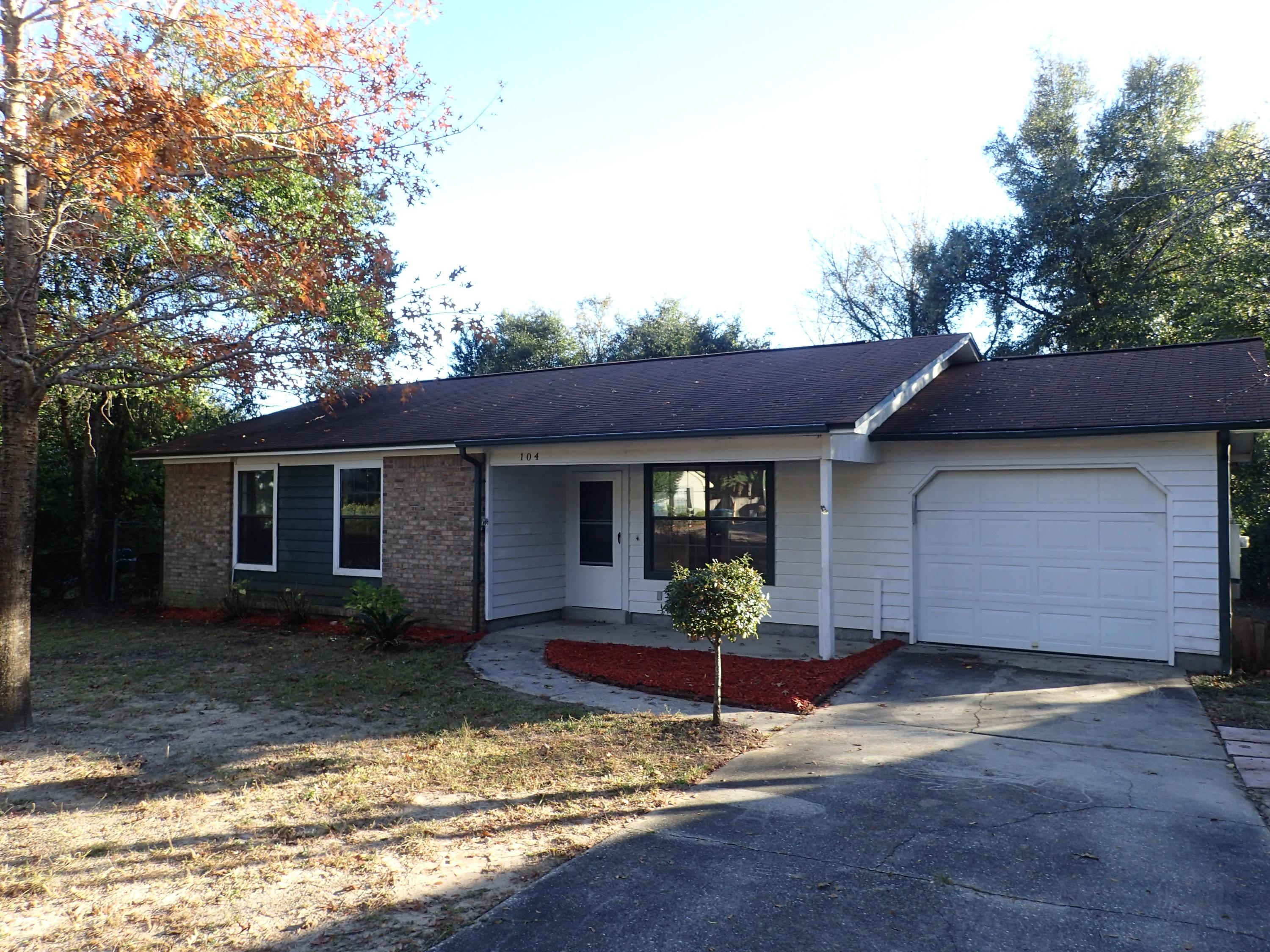 CORNER OAKS ESTATES - Residential