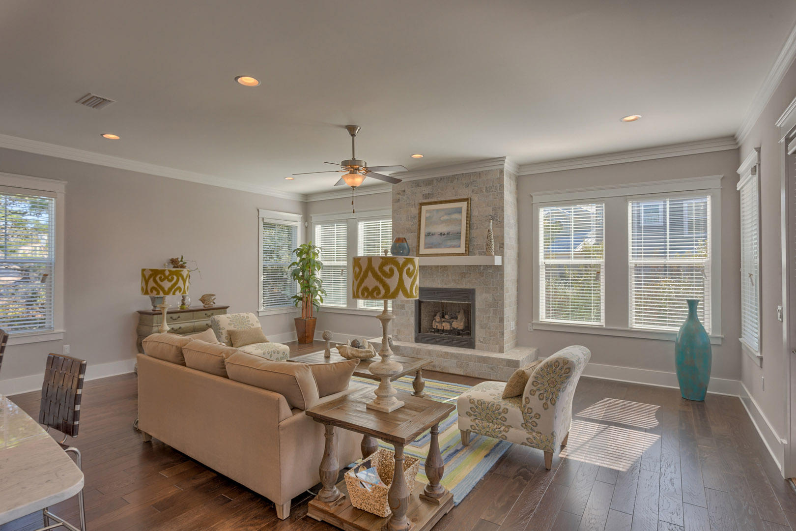 Mussett Bayou Manor - Residential