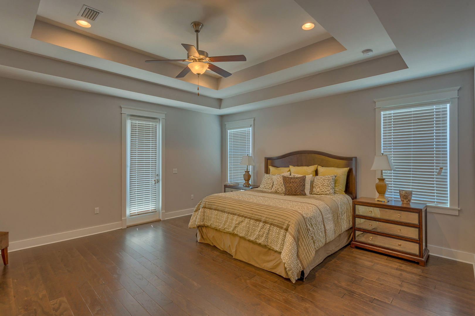 Mussett Bayou Manor - Residential