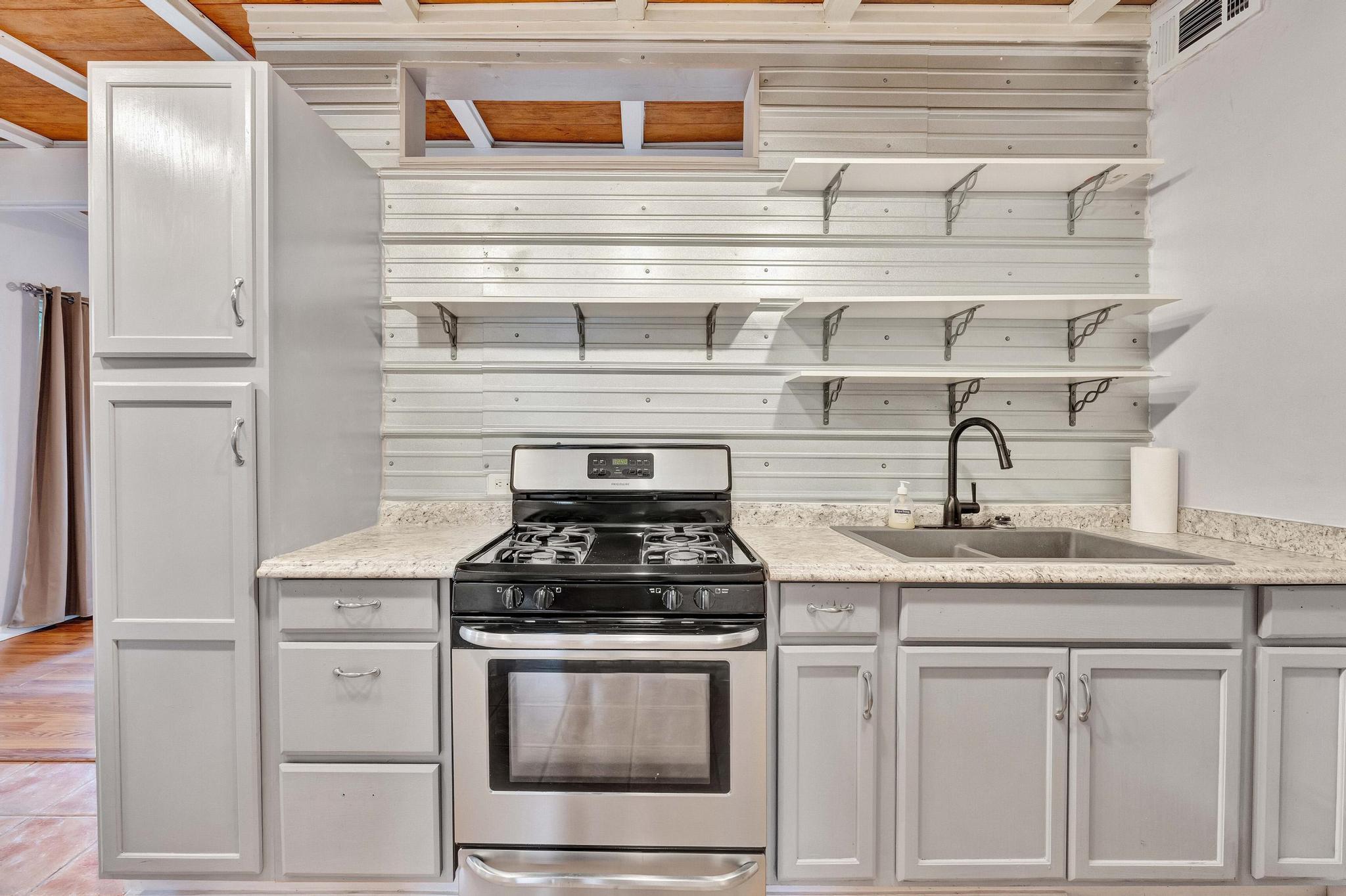 ELLIOTS POINT 7th ADDN - Residential