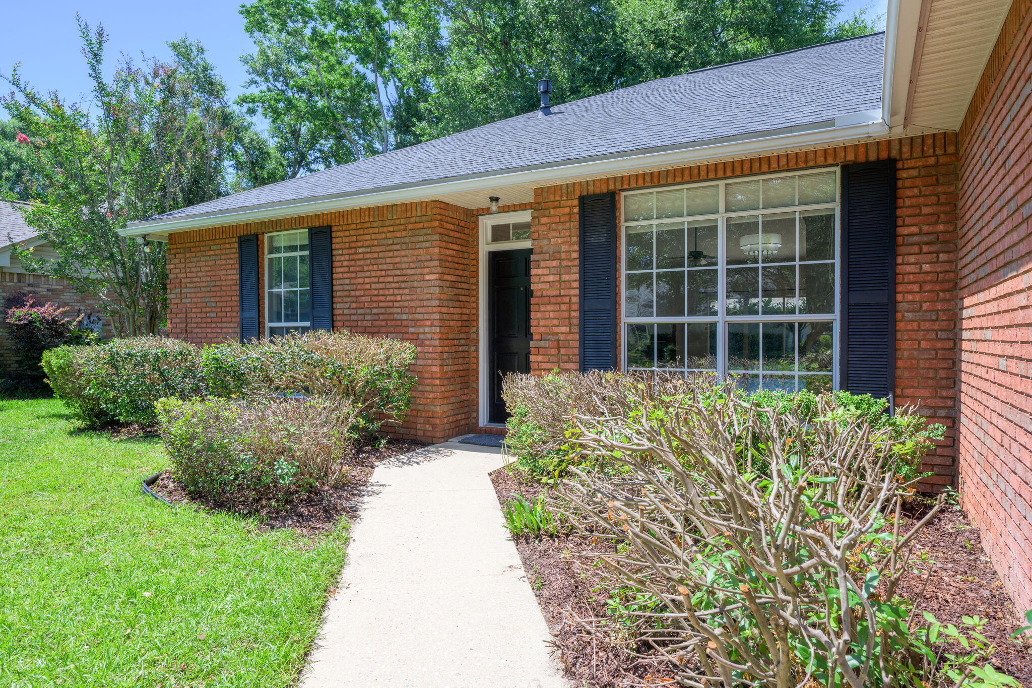 HIDDEN LAKES - Residential