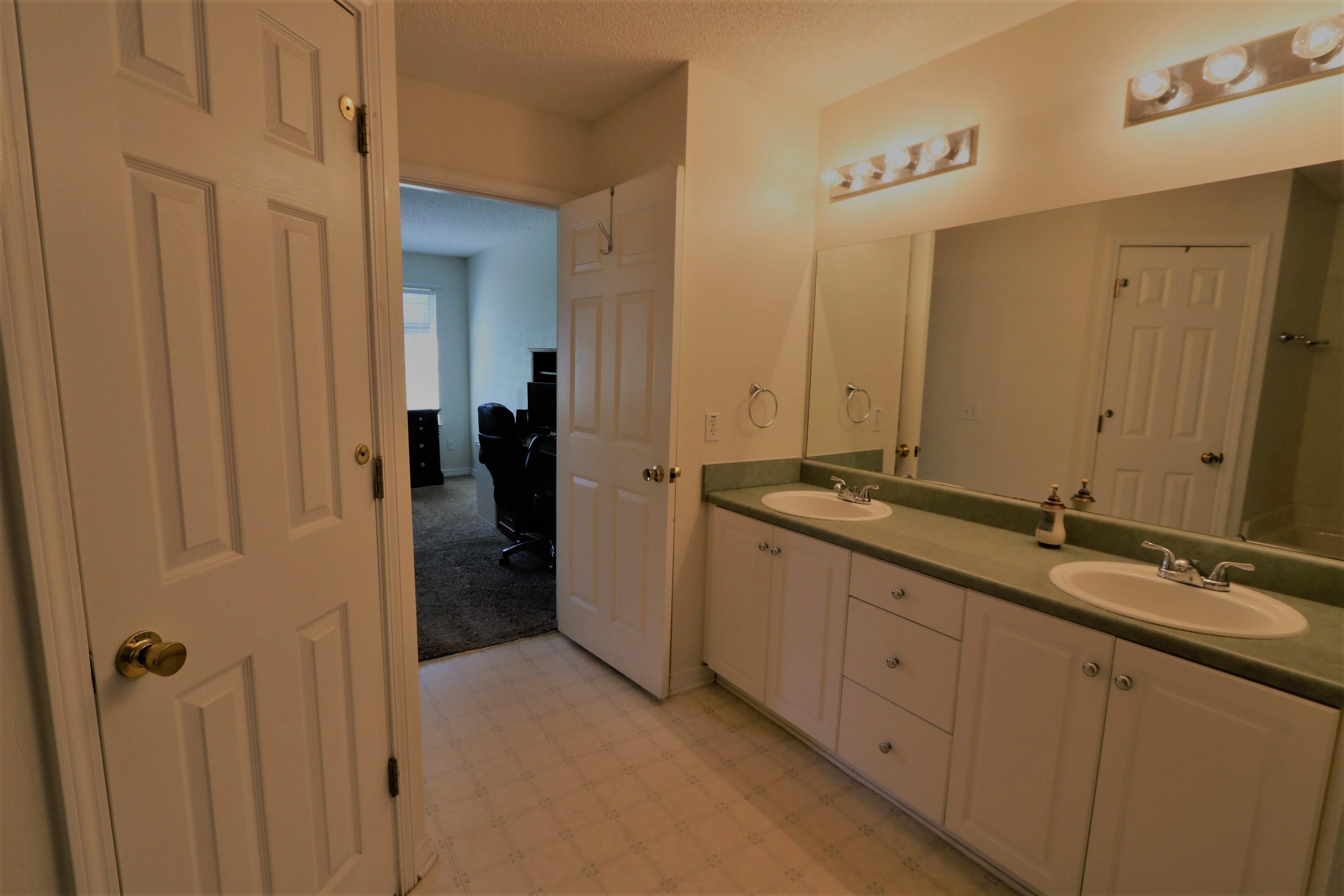 NORTHVIEW ESTATES 5TH ADDN - Residential